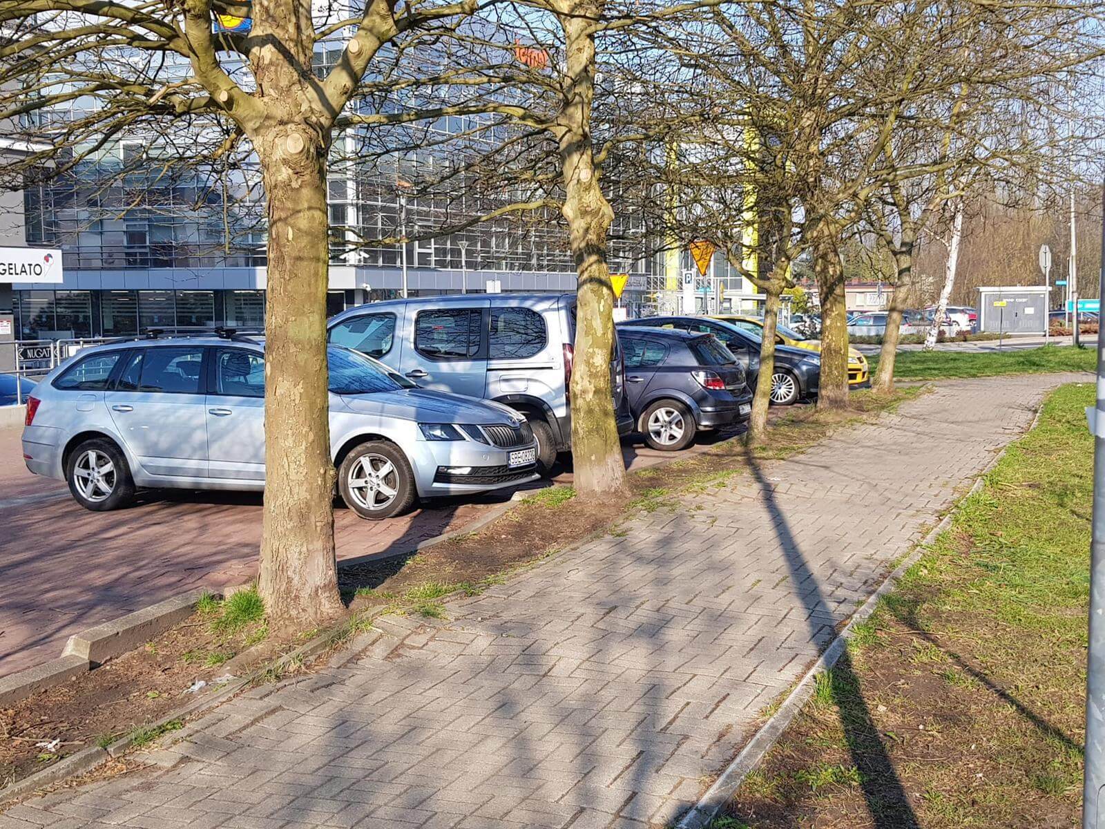 Chodnik, ul. Gawronów, Katowice