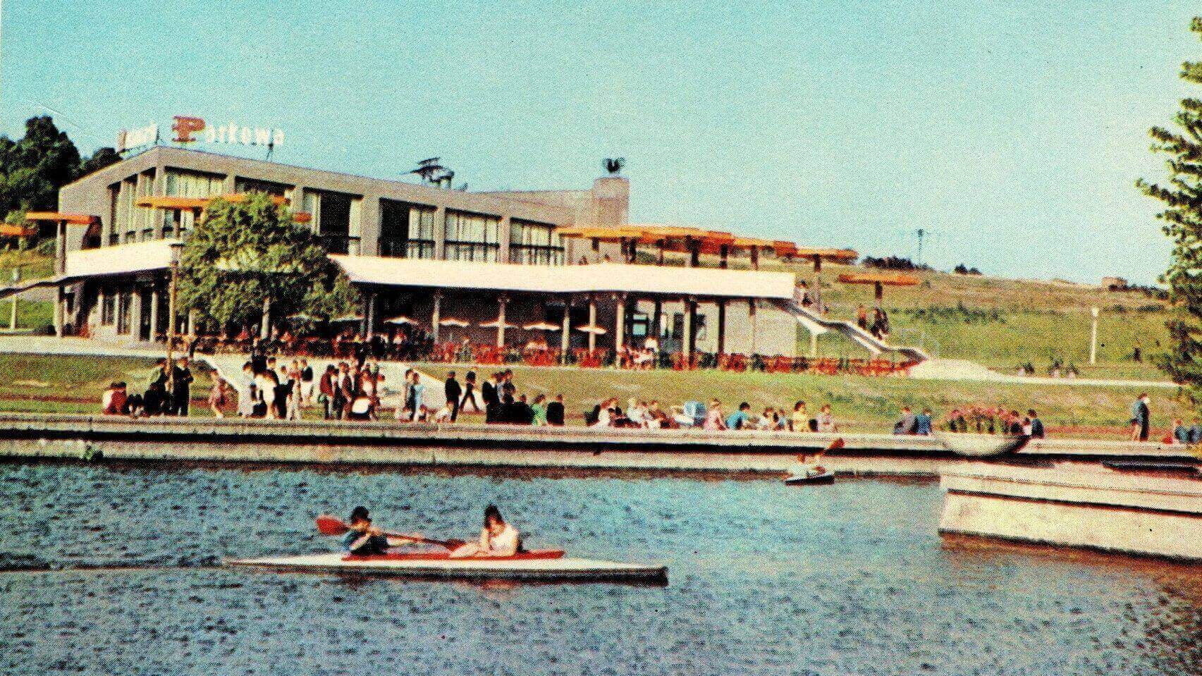 Chorzów. Restauracja „Parkowa” w Wojewódzkim Parku Kultury i Wypoczynku. Lata 1966 – 1967.
