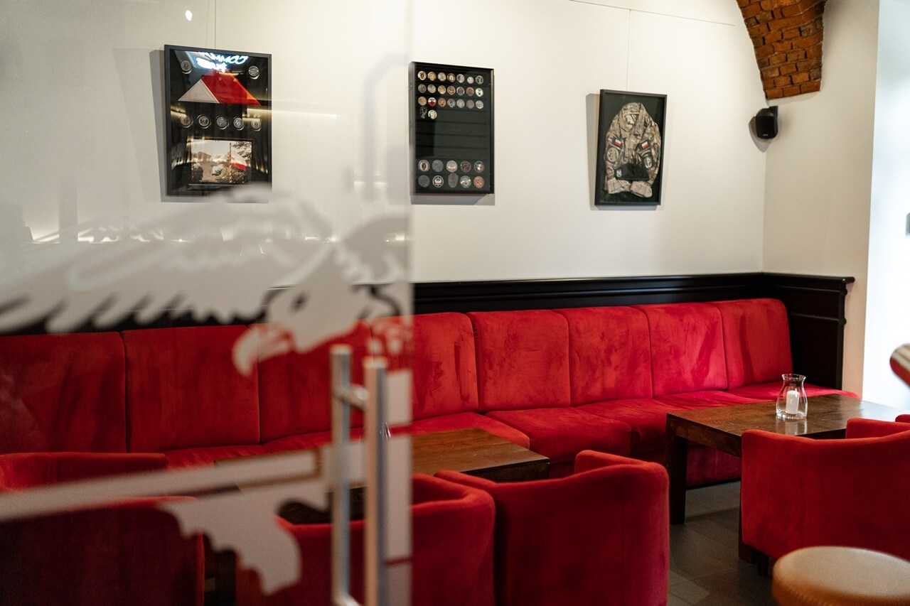 Wnętrza „Commando Pub”