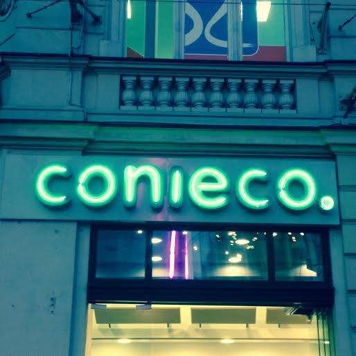 Neon Conieco w Katowicach