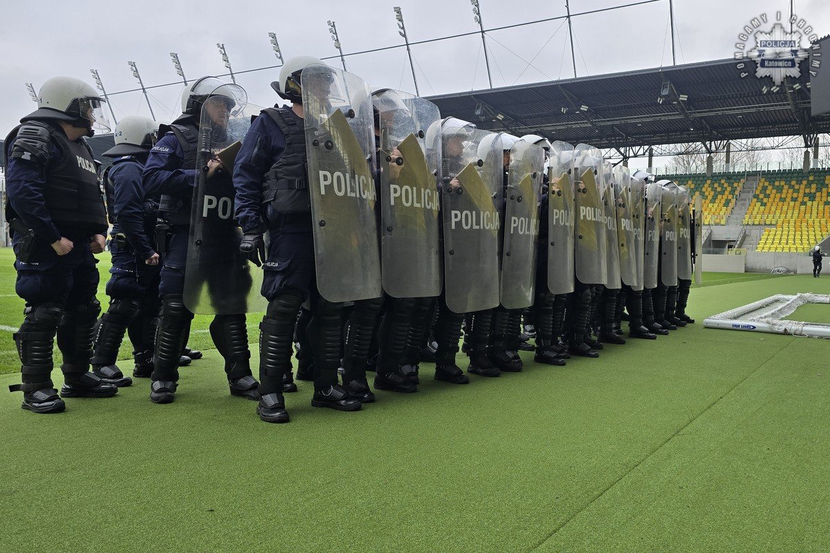 Cwiczenia Katowice nowy stadion policja 1