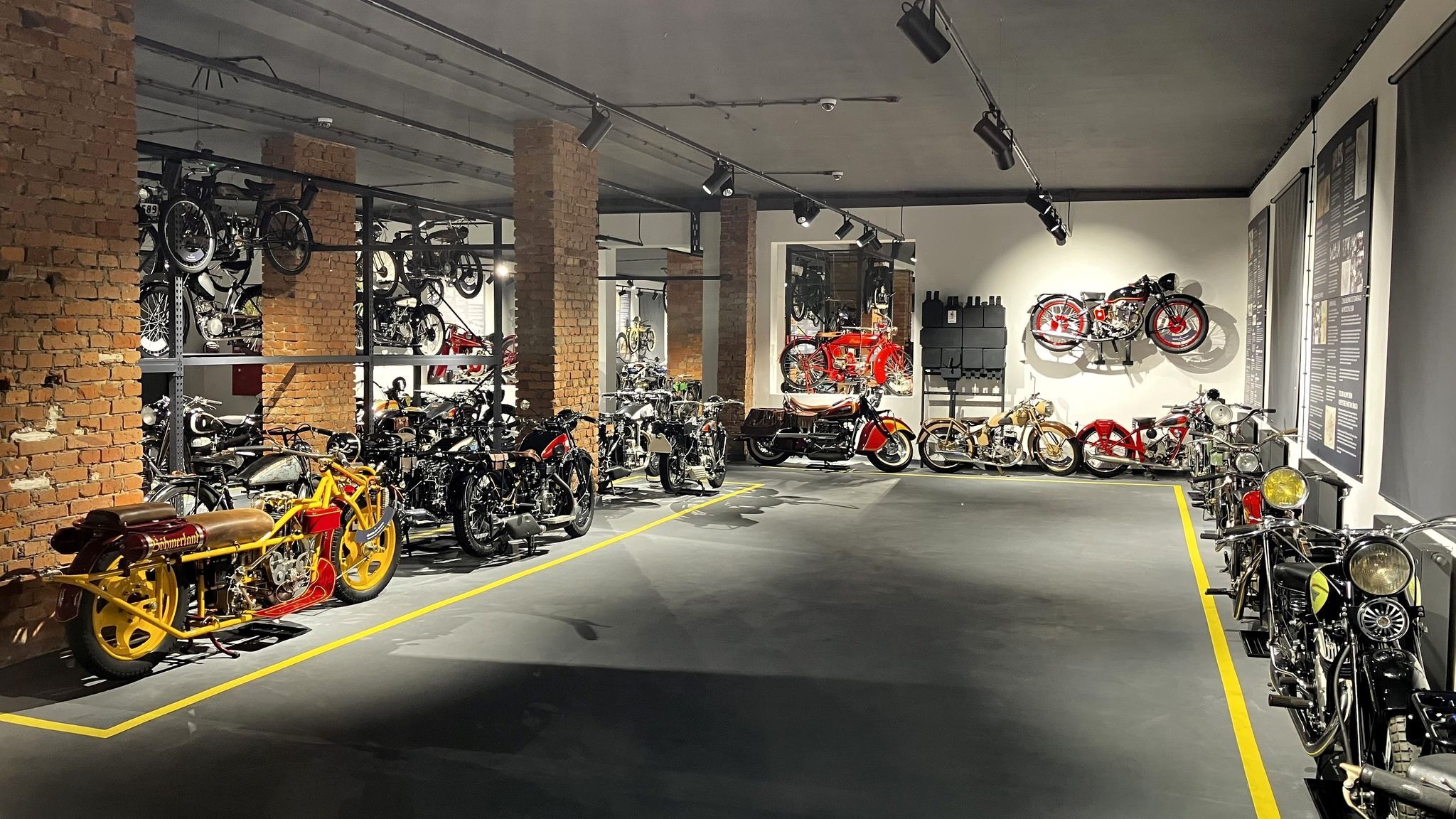 Czarnohucka muzeum motoryzacji, Tarnowskie Góry