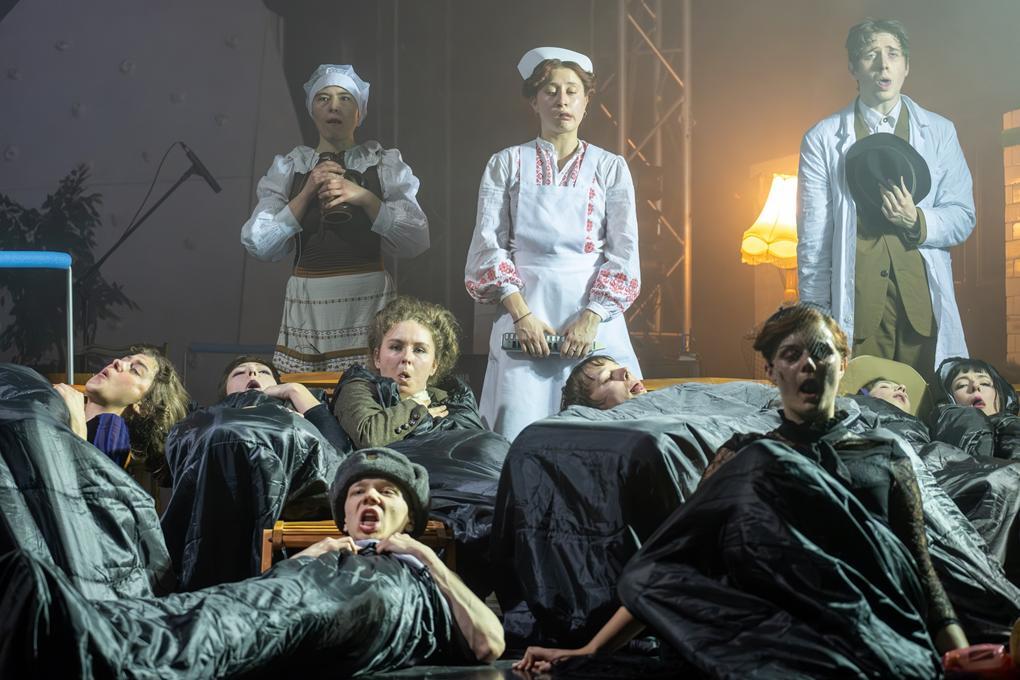 Czarodziejska Góra, Teatr Rozbark