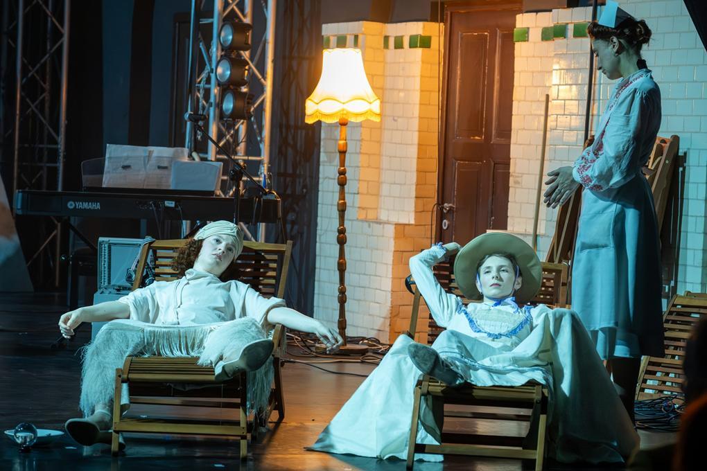 Czarodziejska Góra, Teatr Rozbark