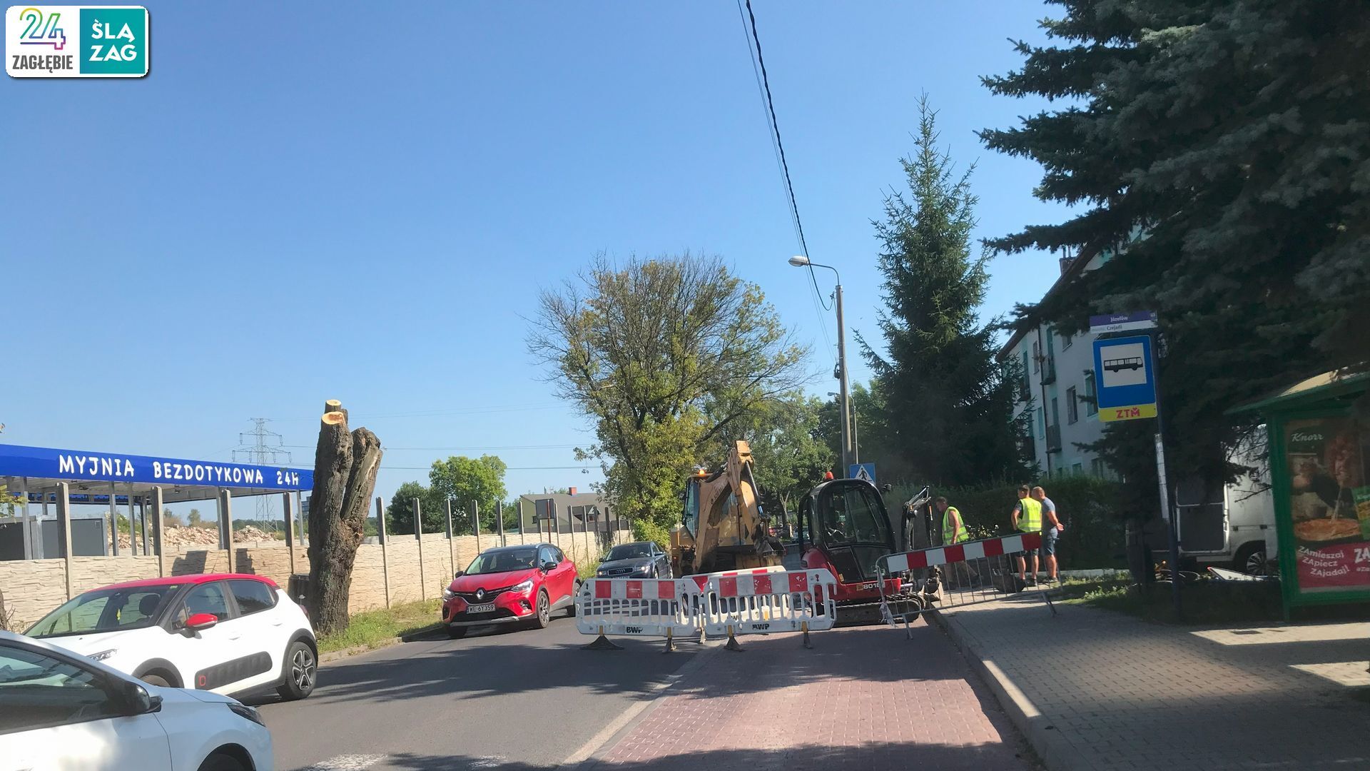Czeladź-Józefów. Ulica Katowicka. Naprawa drogi z chodnikiem po naszej interwencji. 13 sierpnia 2025.