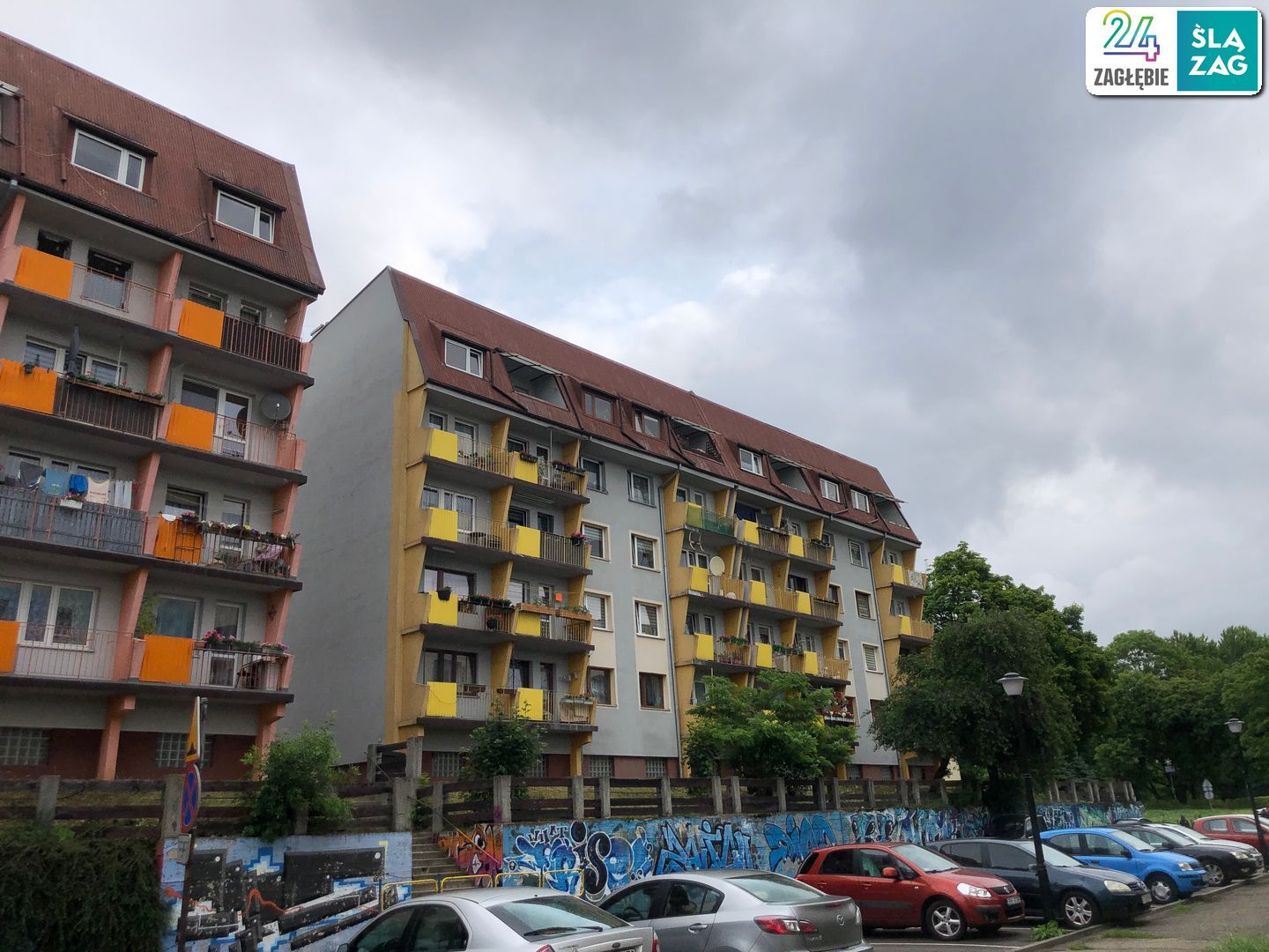 Czeladź-Piaski. Bloki przy ulicy Krakowskiej. 9 czerwca 2025.