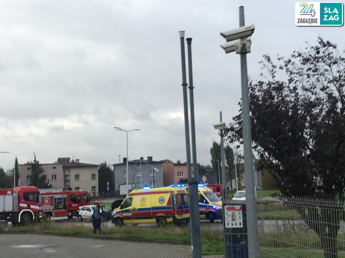 Czeladź. Zderzenie na skrzyżowaniu ulic Będzińskiej i Grodzieckiej. Złamana Latarnia. 11 października 2025.