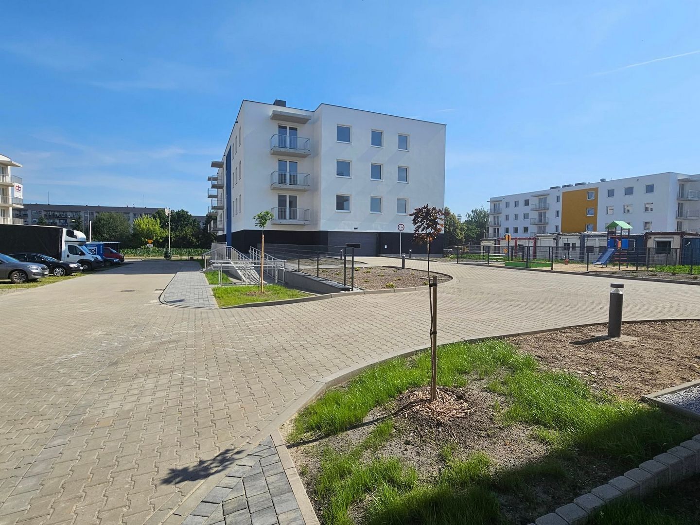 Czeladź. Ulica generała Józefa Hallera. Końcowy etap budowy pierwszej części osiedla mieszkaniowego TBS. 24 lipca 2025.