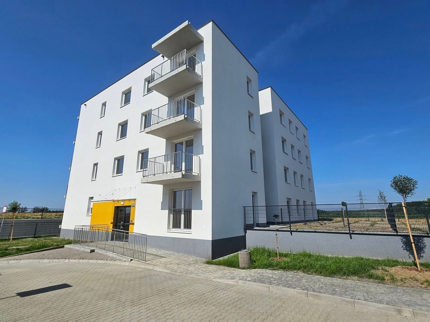 Czeladź. Ulica generała Józefa Hallera. Końcowy etap budowy pierwszej części osiedla mieszkaniowego TBS. 24 lipca 2025.