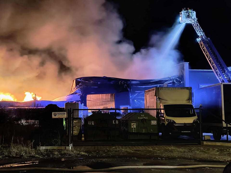 Czeladz Ul Rzemieslnicza Pozar Hali Produkcyjnej Fot Adam Bialy 2025 09 26 03