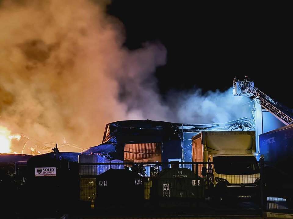 Czeladz Ul Rzemieslnicza Pozar Hali Produkcyjnej Fot Adam Bialy 2025 09 26 06