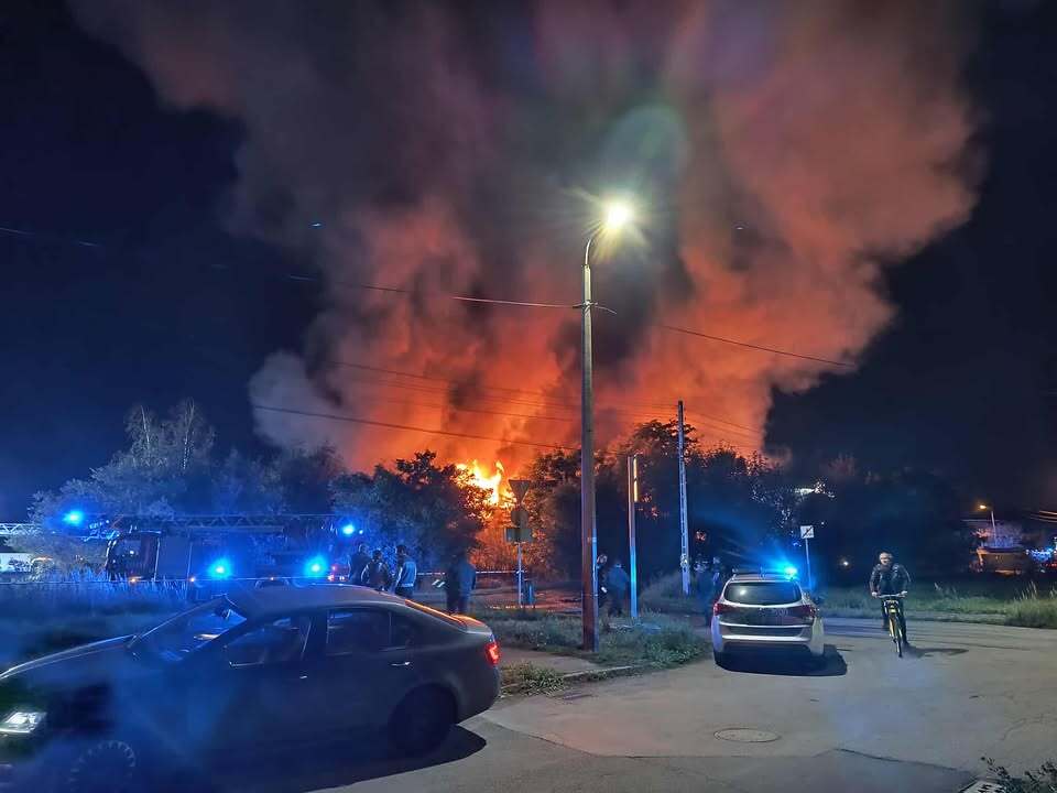 Czeladz Ul Rzemieslnicza Pozar Hali Produkcyjnej Fot Adam Bialy 2025 09 26 08