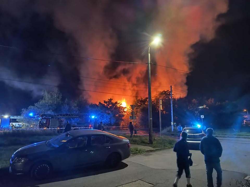 Czeladz Ul Rzemieslnicza Pozar Hali Produkcyjnej Fot Adam Bialy 2025 09 26 09