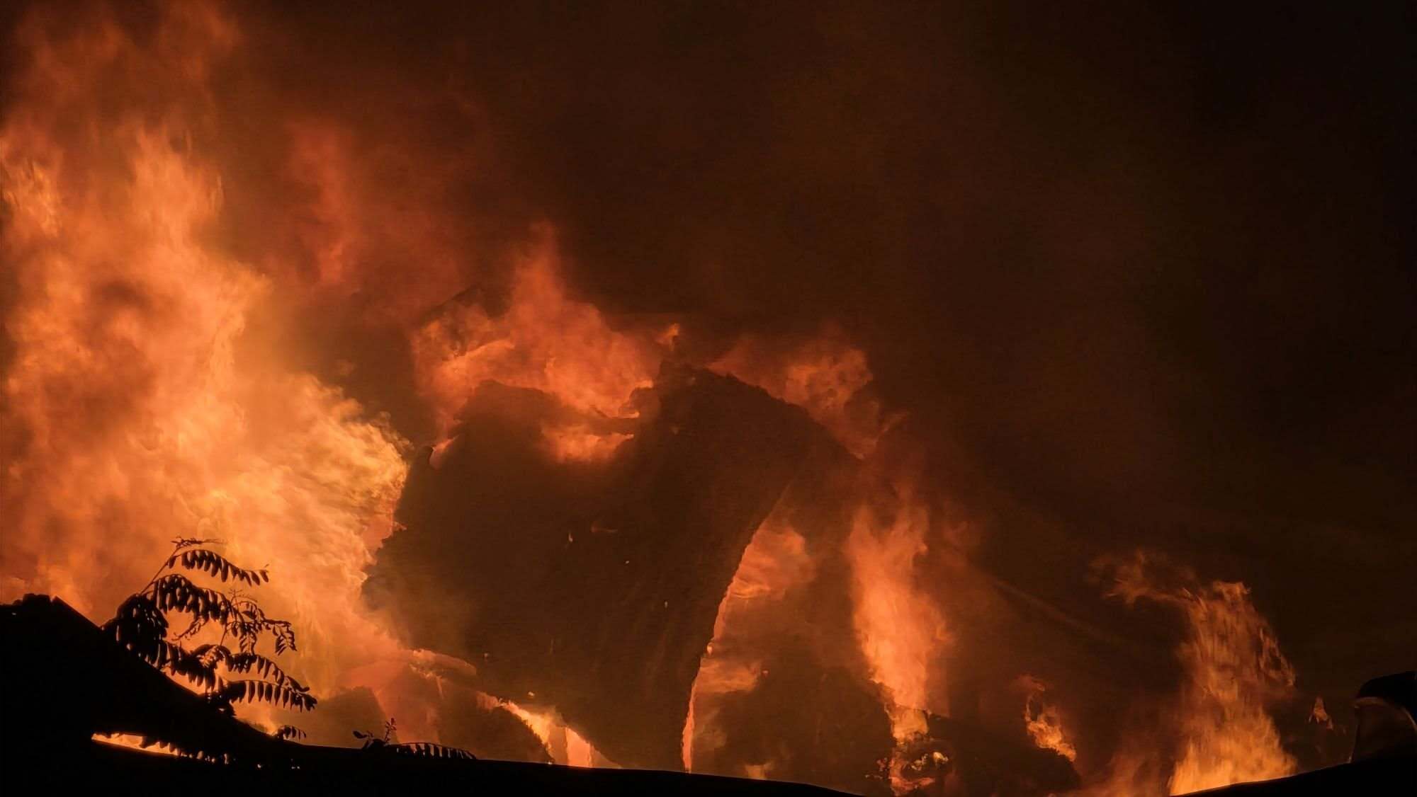 Czeladz Ul Rzemieslnicza Pozar Hali Produkcyjnej Fot Grzegorz Magierowski 2025 09 26 01