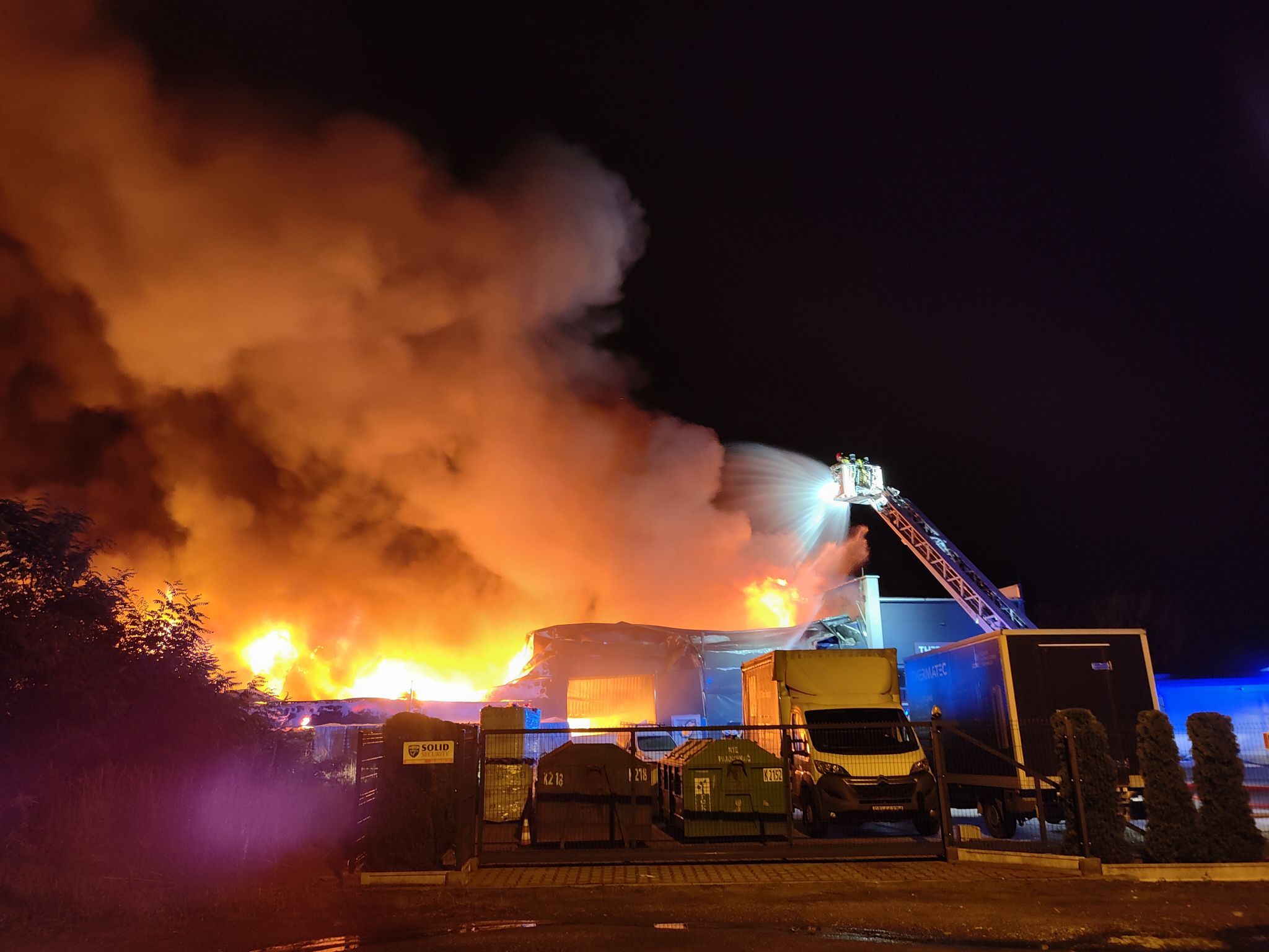 Czeladz Ul Rzemieslnicza Pozar Hali Produkcyjnej Fot Radoslaw Cudzich 2025 09 26 02