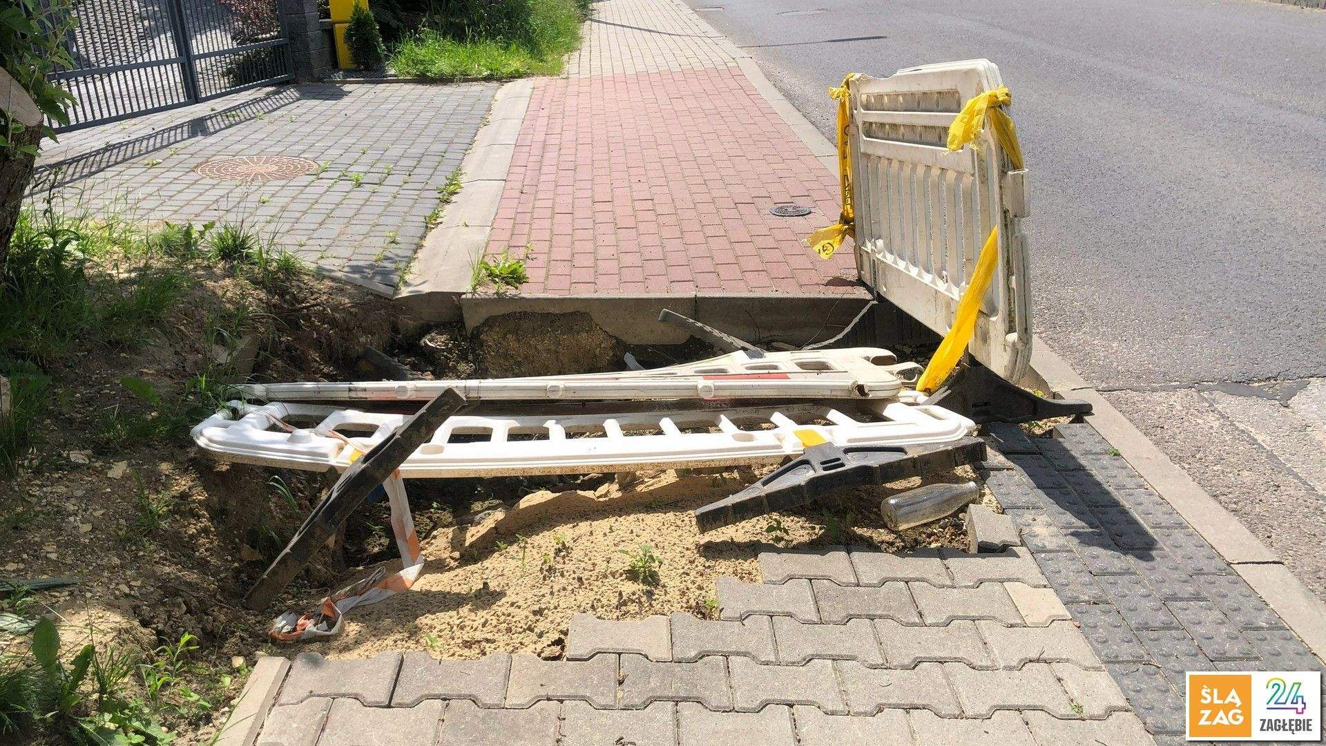 Czeladź. Niezabezpieczone roboty ziemne na chodniku przy ulicy Siemianowickiej. 8 czerwca 2026