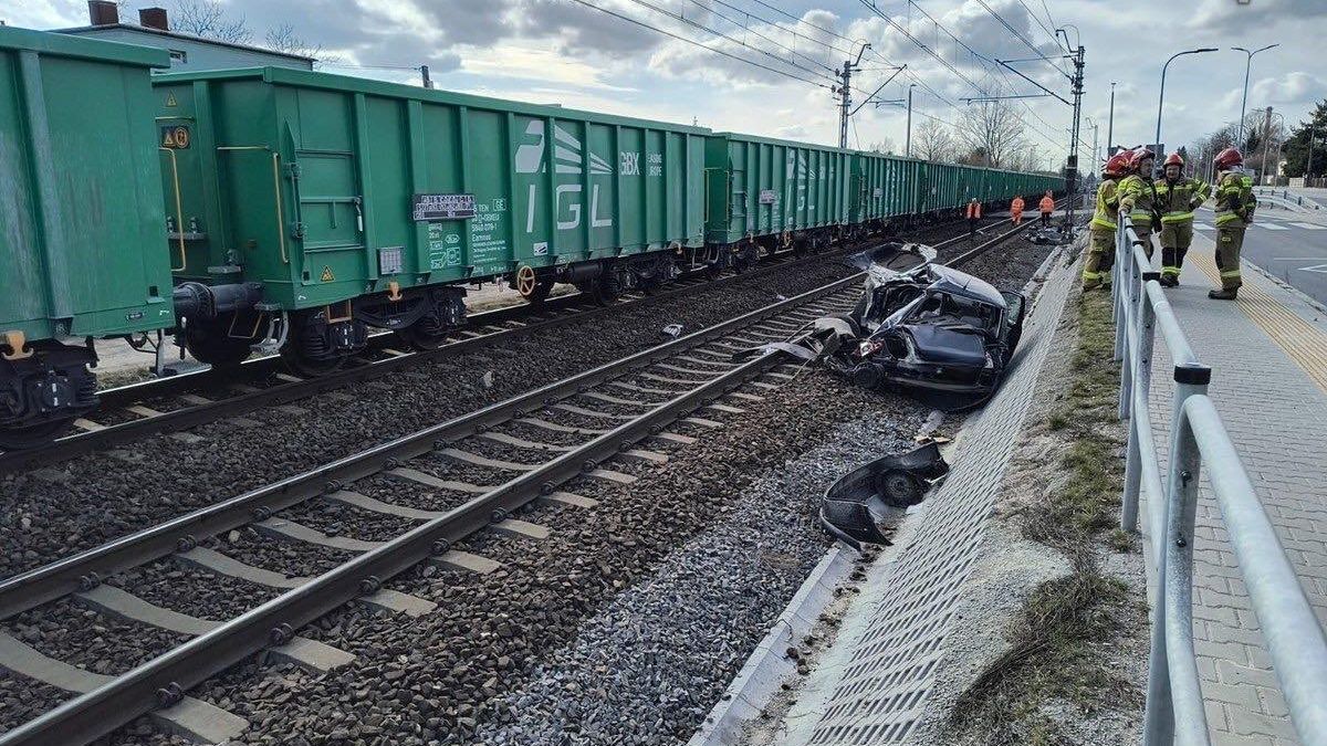 Częstochowa. Wypadek na przejeździe kolejowym przy ulicy Mała Warszawka. 12 marca 2025.