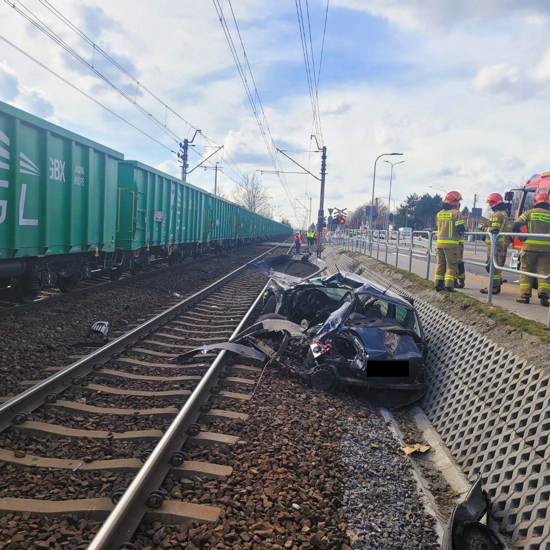 Częstochowa. Wypadek na przejeździe kolejowym przy ulicy Mała Warszawka. 12 marca 2025.