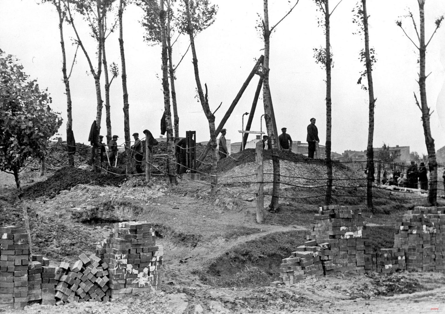 Dąbrowa. Kopalnia Węgla Kamiennego «Reden». Usuwanie skutków pożaru. Lipiec 1935.