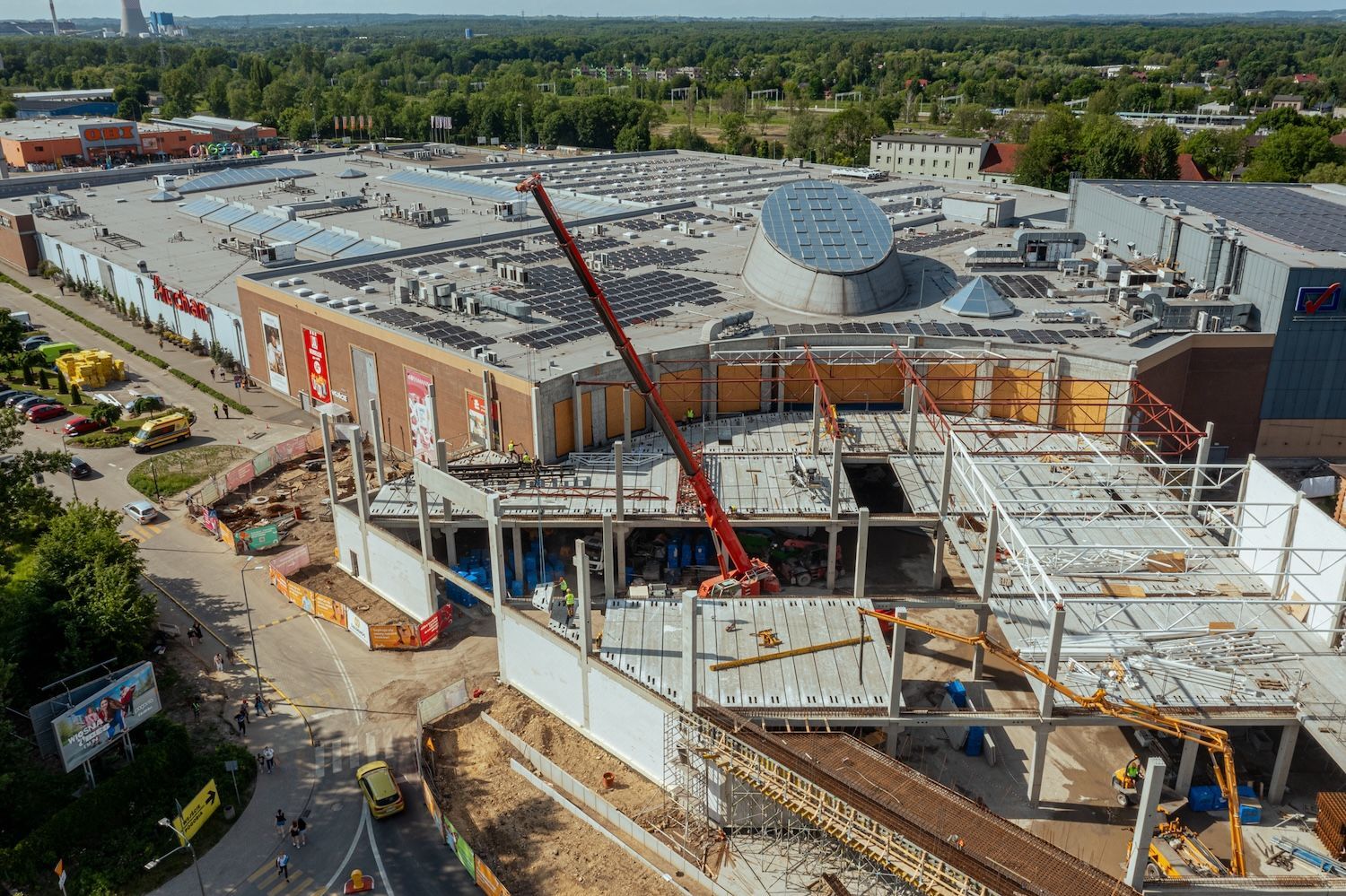 Dąbrowa Górnicza. Centrum Handlowe „Pogoria”. Rozbudowa. Czerwiec 2025.
