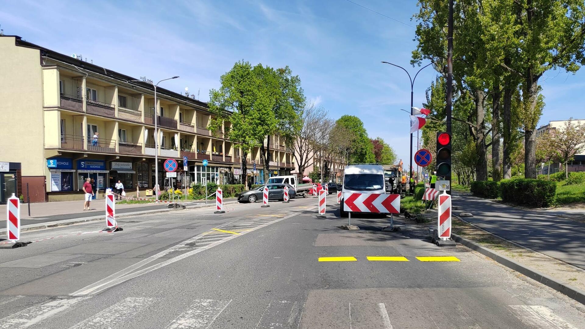 Dąbrowa Górnicza. Początek remontu ważnego ciągu ulic w Gołonogu. Czasowe zmiany objęły przystanek autobusowy