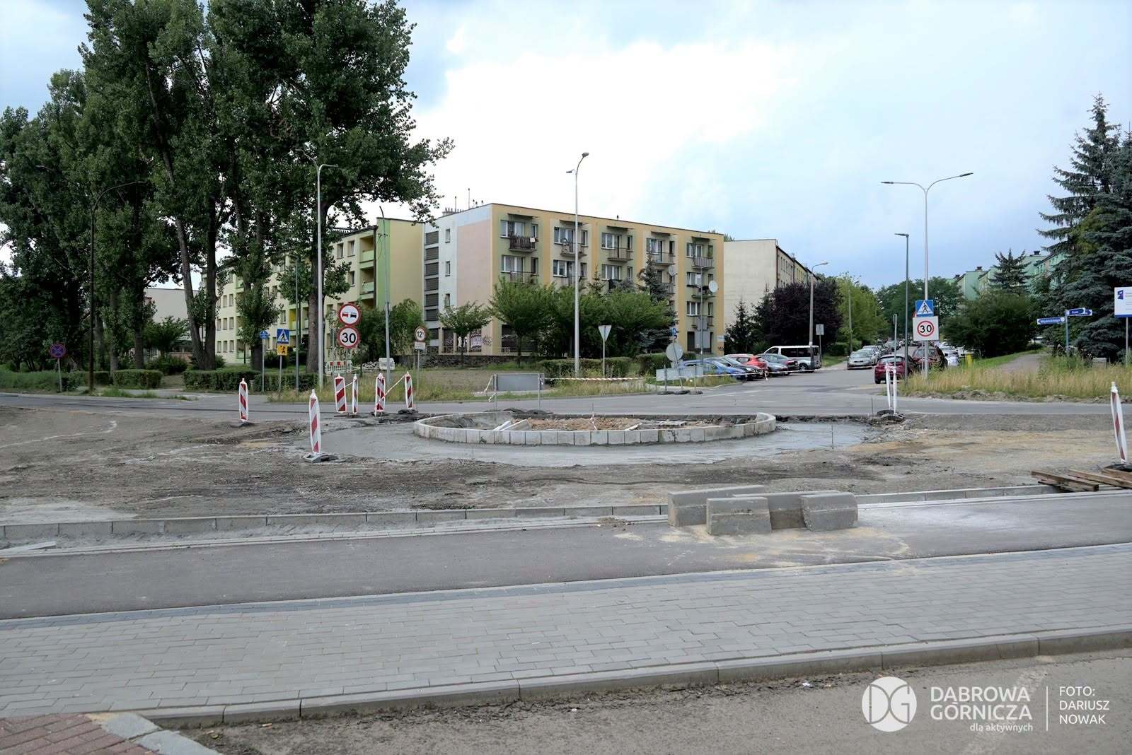Dąbrowa Górnicza-Gołonóg. Budowa ronda u zbiegu ulic: Józefa Wybickiego, Bolesława Prusa, Wiśniowej i Walentyny Tierieszkowej. Lipiec 2026