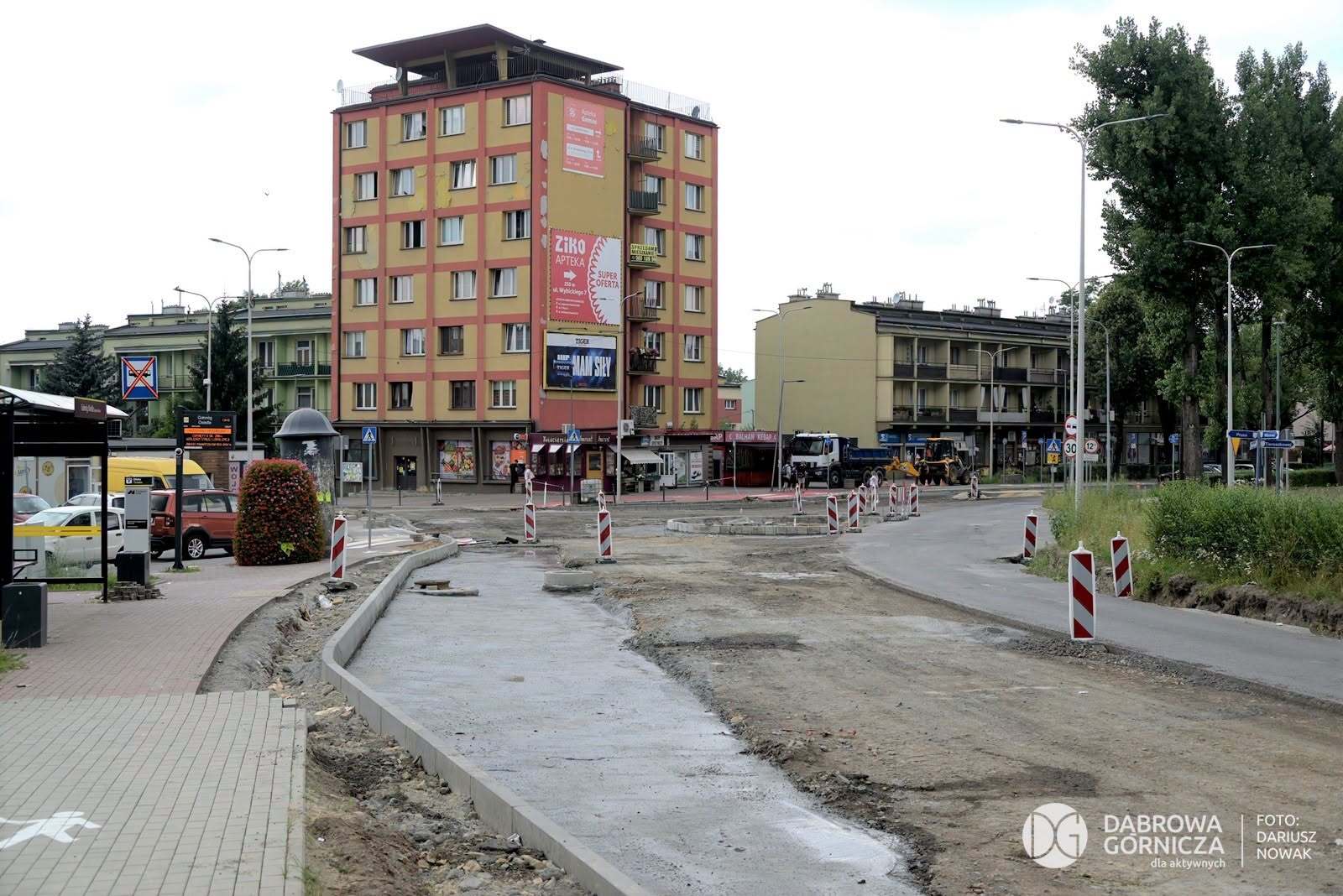 Dąbrowa Górnicza-Gołonóg. Budowa ronda u zbiegu ulic: Józefa Wybickiego, Bolesława Prusa, Wiśniowej i Walentyny Tierieszkowej. Lipiec 2026