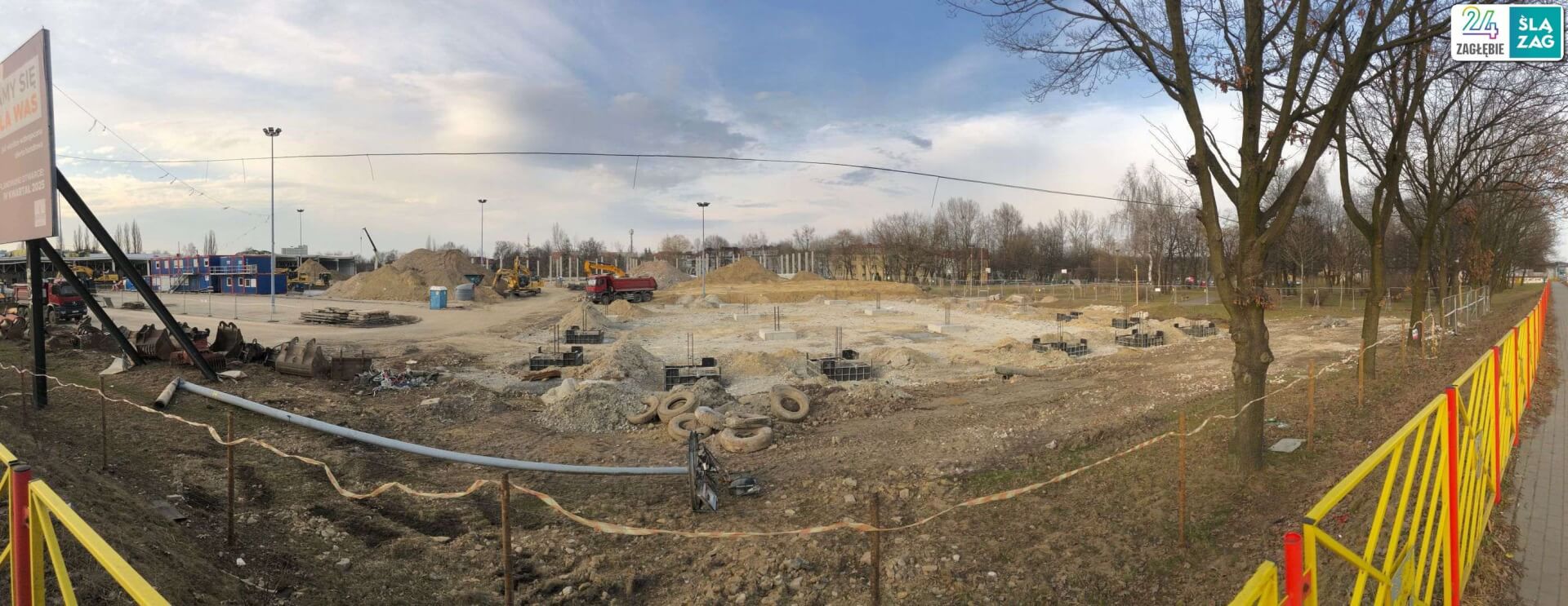 Dąbrowa Górnicza-Reden. Przebudowa dawnego hipermarketu «Auchan» przez niemiecką firmę Saller-Bau na nowy park handlowy «S1 Dąbrovia»,. 9 marca 2025.