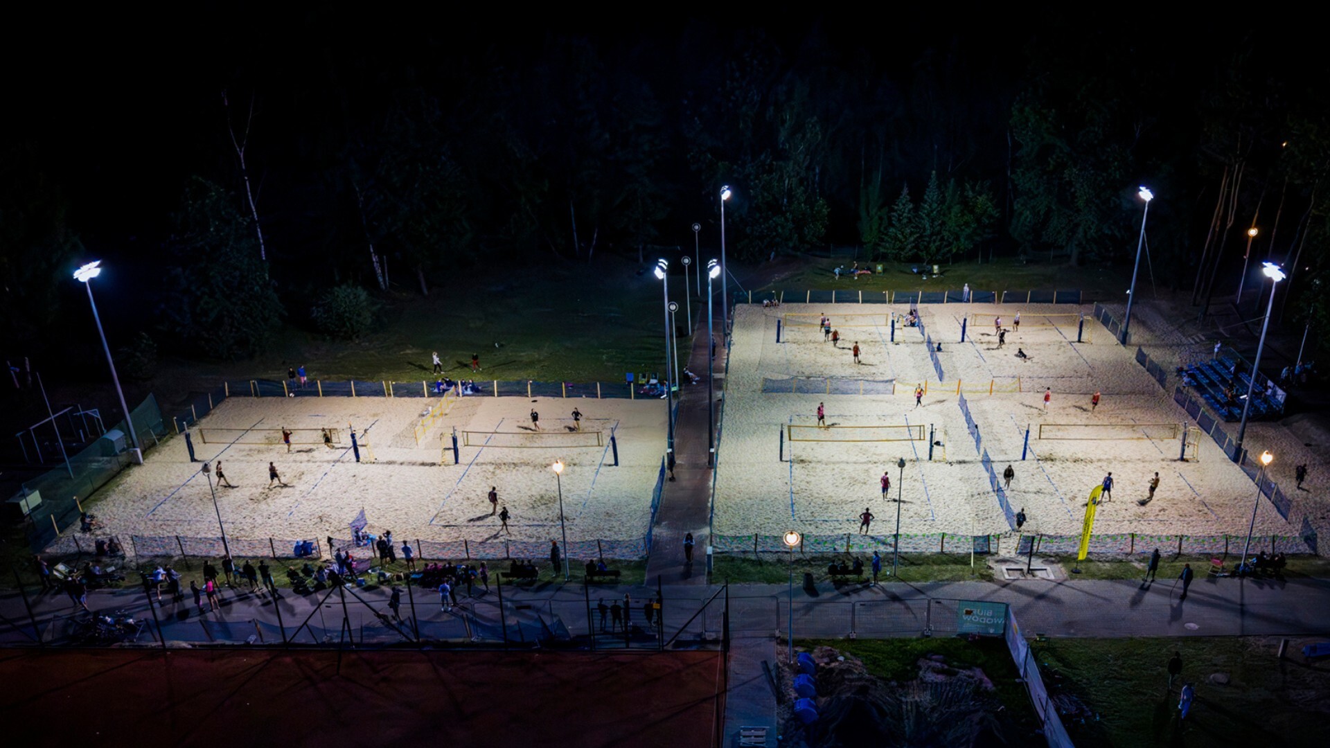Dąbrowa Górnicza. »Noc Siatkojańska« w parku Zielona