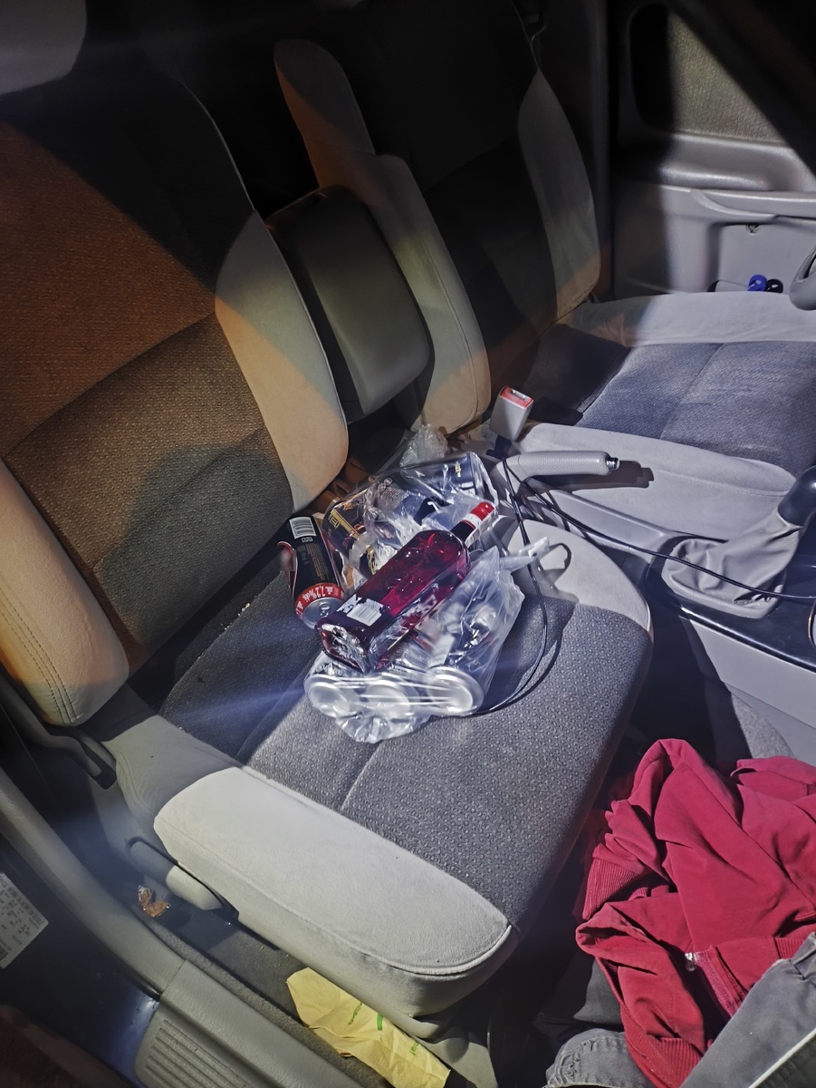 Dąbrowa Górnicza. Zatrzymanie pijanego kierowcy. Alkohol w samochodzie. 25 marca 2026