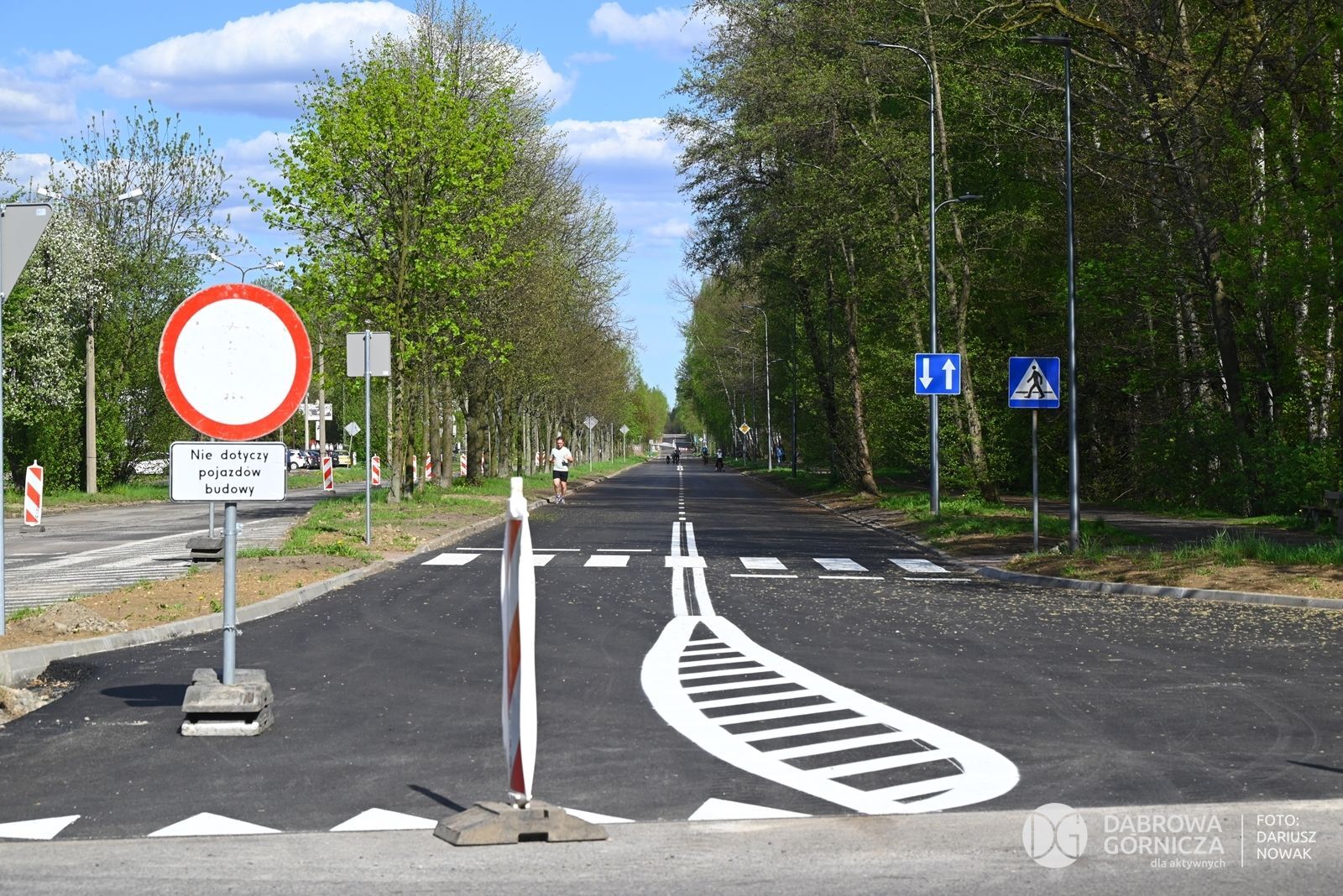 Dąbrowa Górnicza. Ul. Podlesie pod koniec remontu. 20 kwietnia 2025.