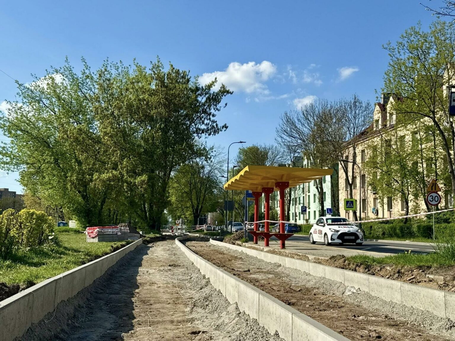 Dąbrowa Górnicza. Ul. Podlesie pod koniec remontu. 24 kwietnia 2025.