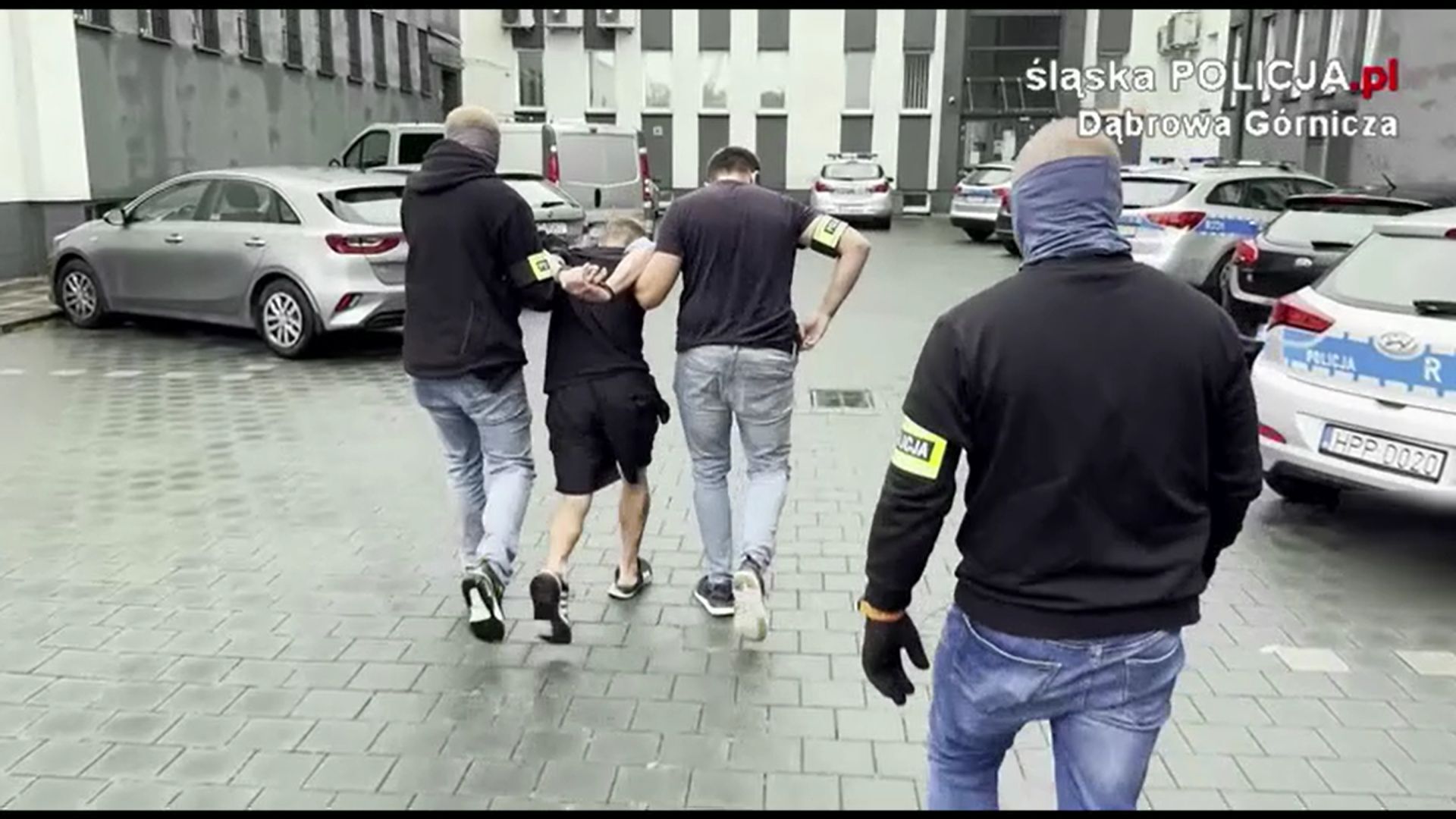 Dąbrowa Górnicza. Zatrzymanie trzech podejrzanych o udział w brutalnym rozboju. 3 września 2025.