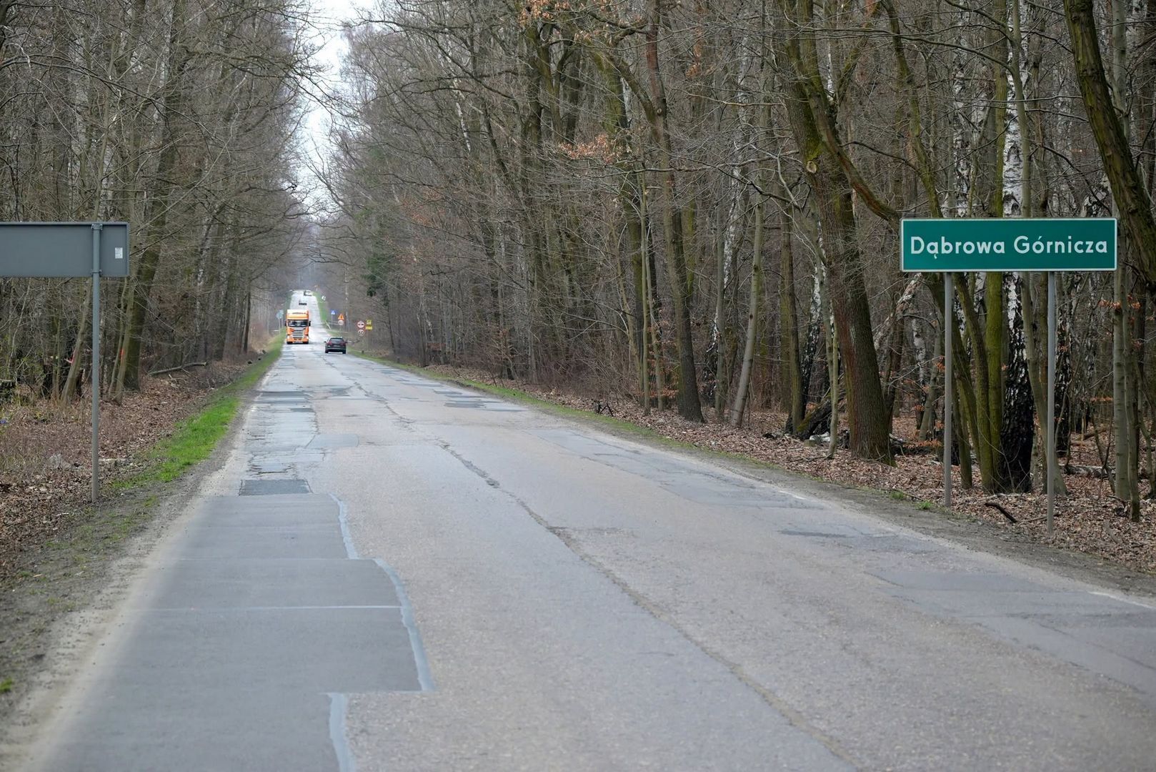 Remont ulicy Kazimierzowskiej w Strzemieszycach. Kilka lat czekania, próśb i zapowiedzi, z tragiczną śmiercią posła Litewki po drodze