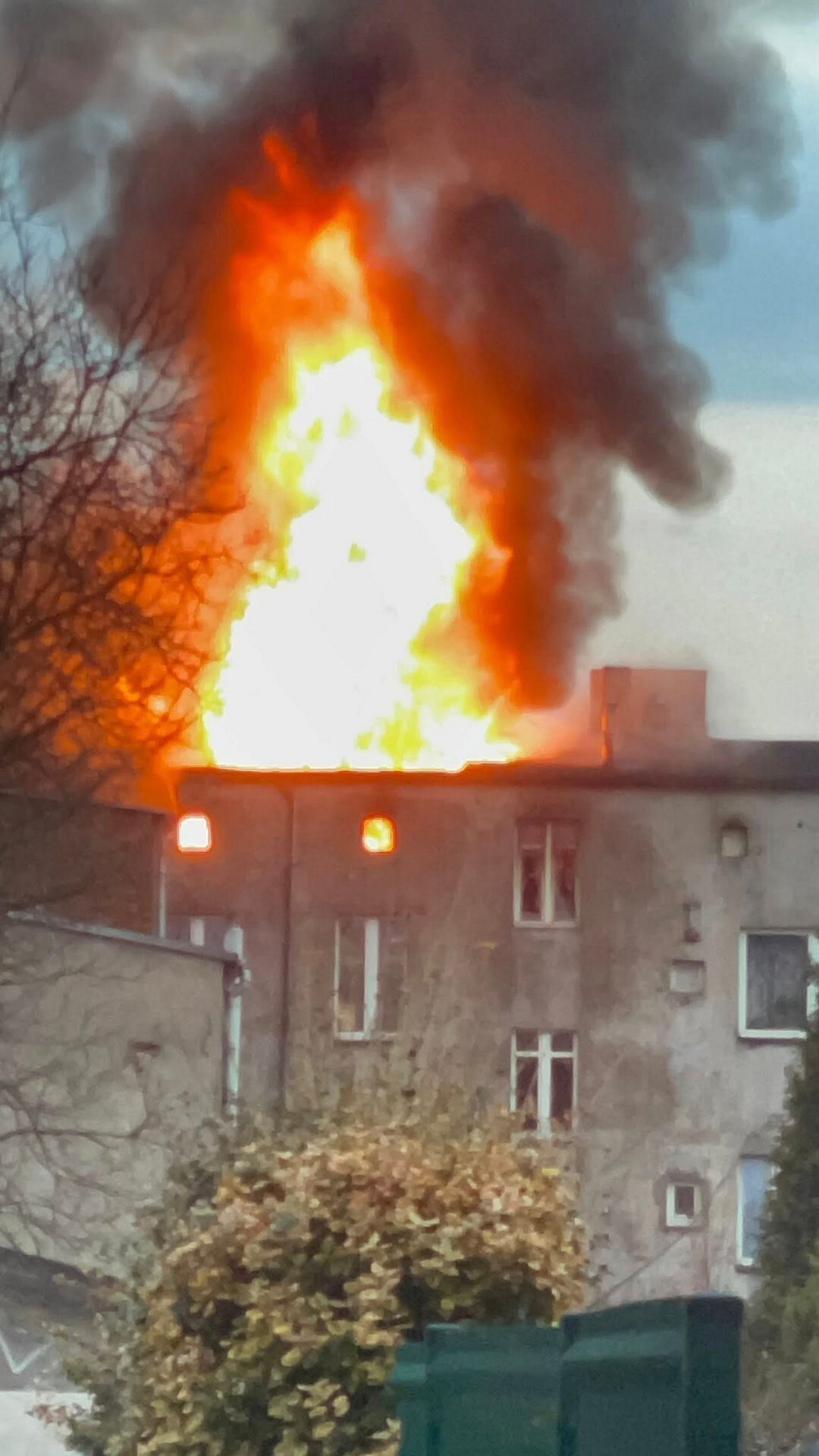 Dąbrowa Górnicza-Strzemieszyce. Pożar przy ulicy Warszawskiej 74. 10 marca 2026