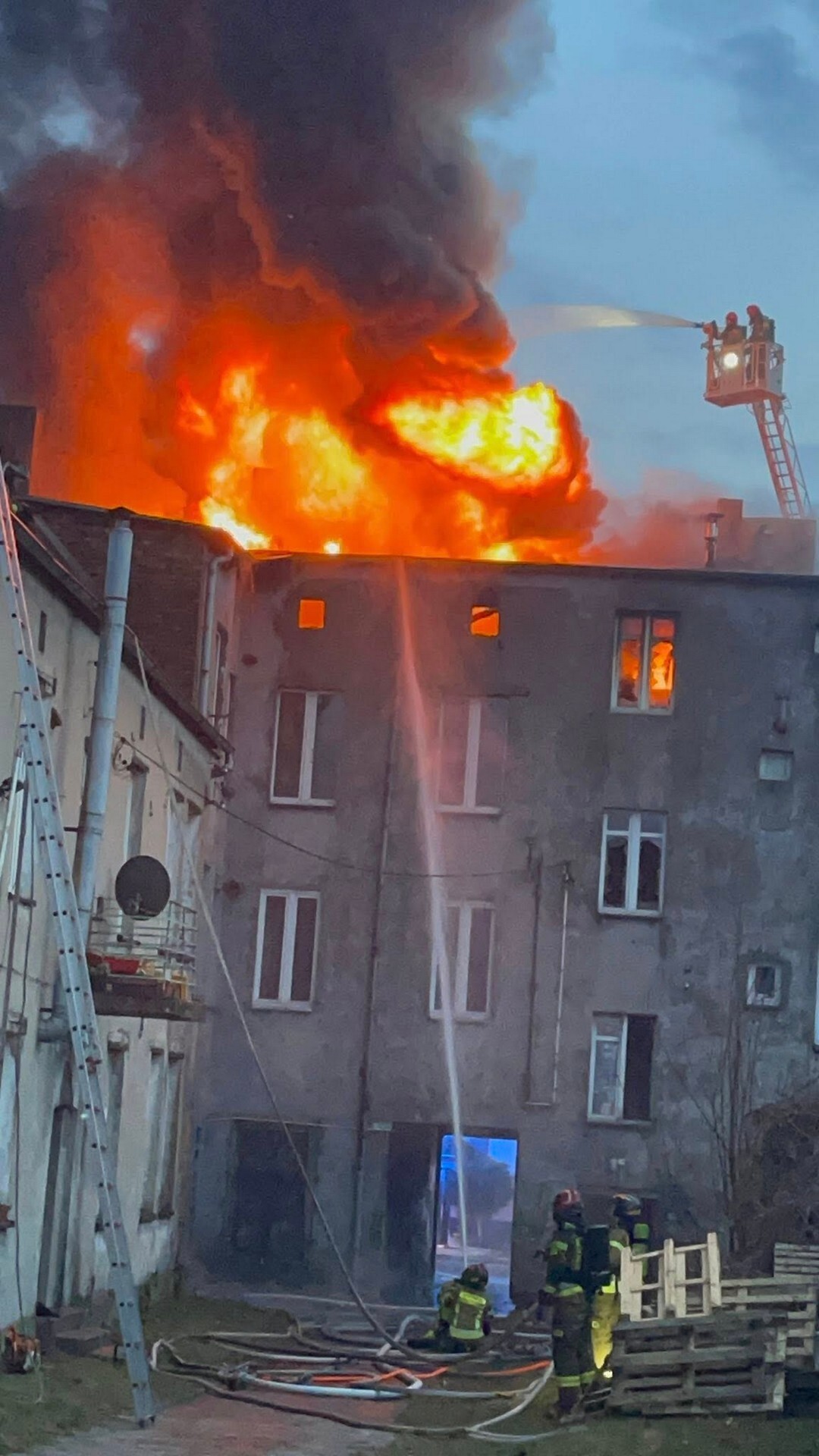 Dąbrowa Górnicza-Strzemieszyce. Pożar przy ulicy Warszawskiej 74. 10 marca 2026