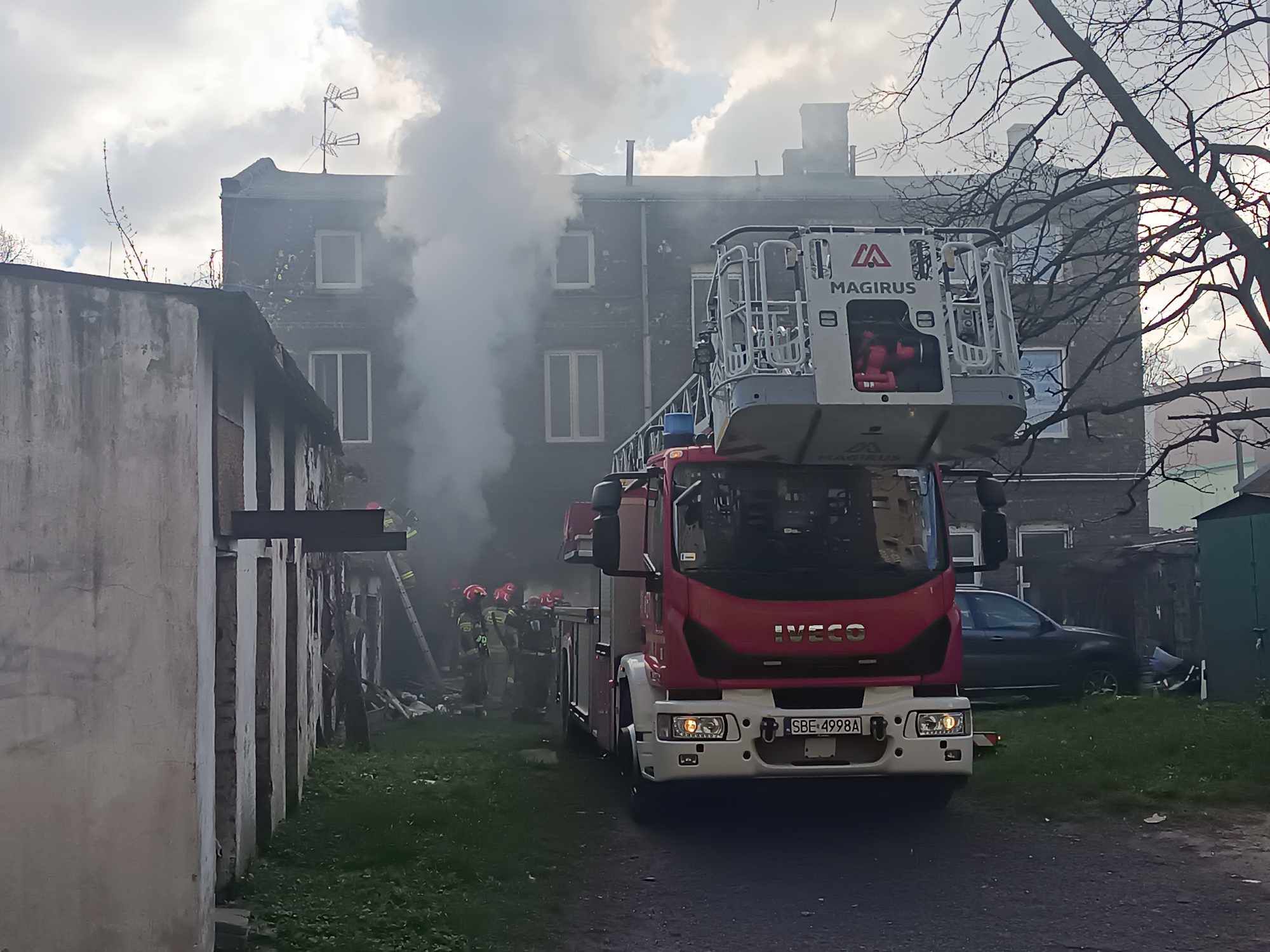 Dąbrowa Górnicza. Wybuch butli z gazem przy ulicy 3 Maja 24. 10 kwietnia 2025.