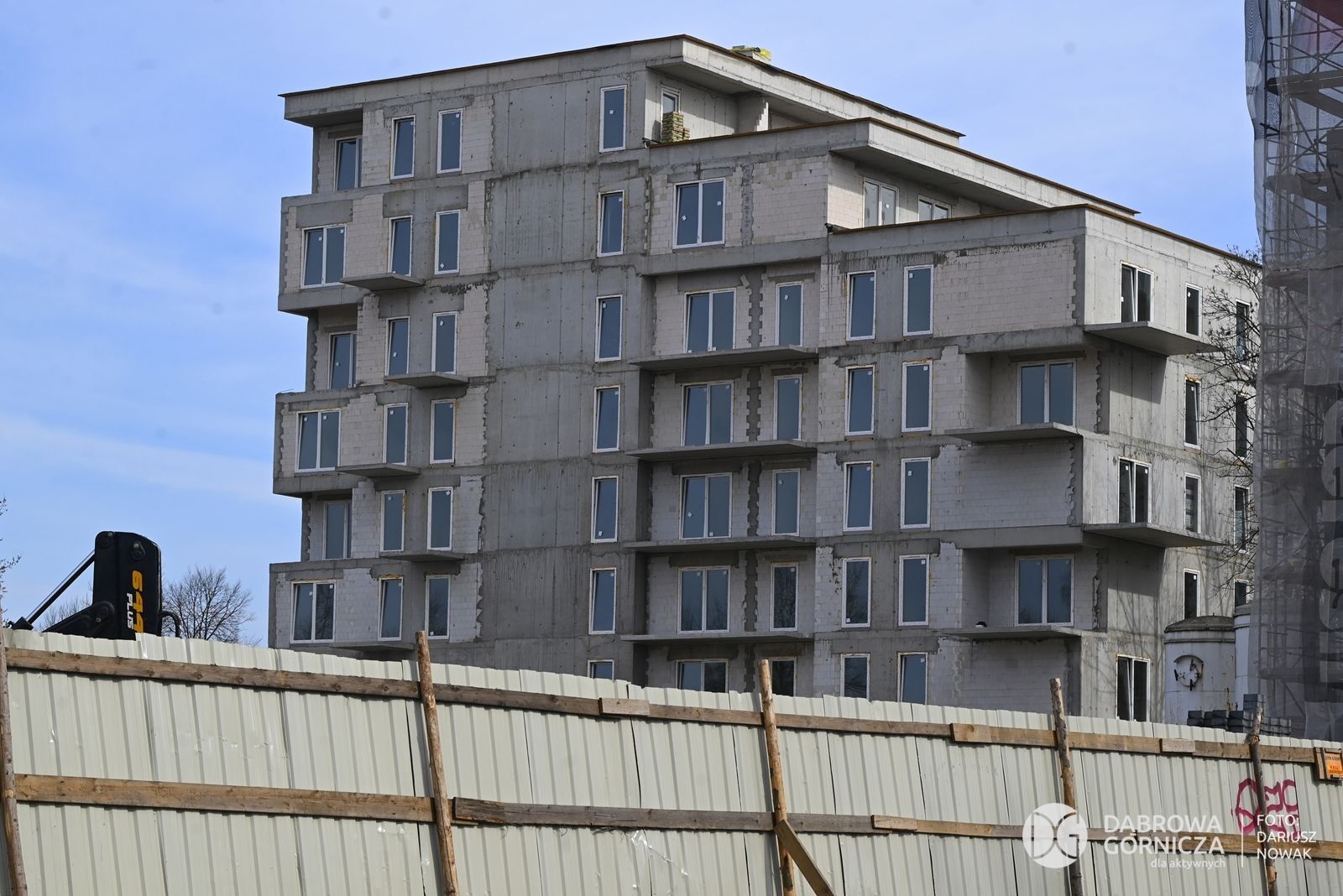Dąbrowa Górnicza. Budowa bloków TBS przy ulicy Eugeniusza Kwiatkowskiego. 10 marca 2025.
