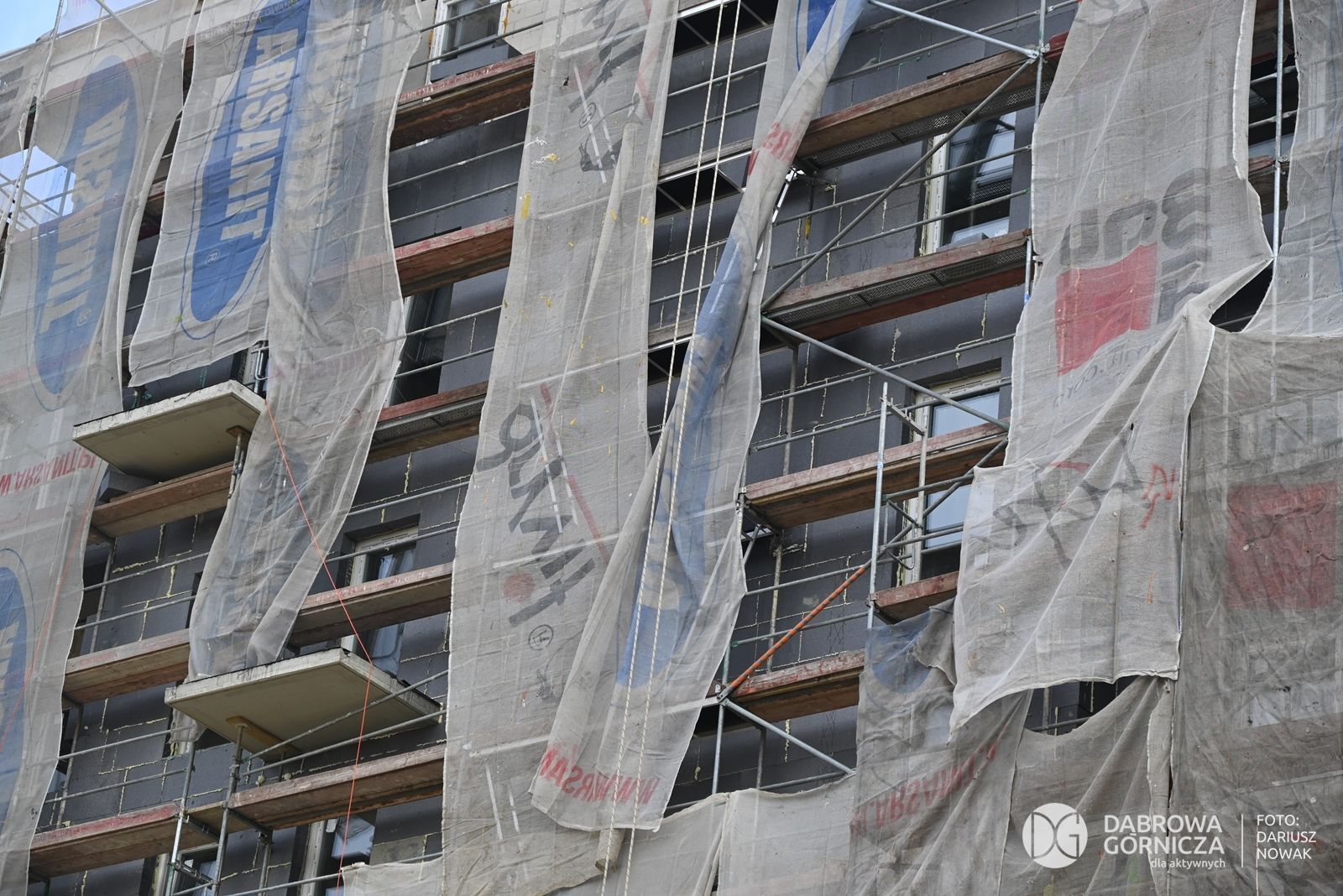 Dąbrowa Górnicza. Budowa bloków TBS przy ulicy Eugeniusza Kwiatkowskiego. 10 marca 2025.