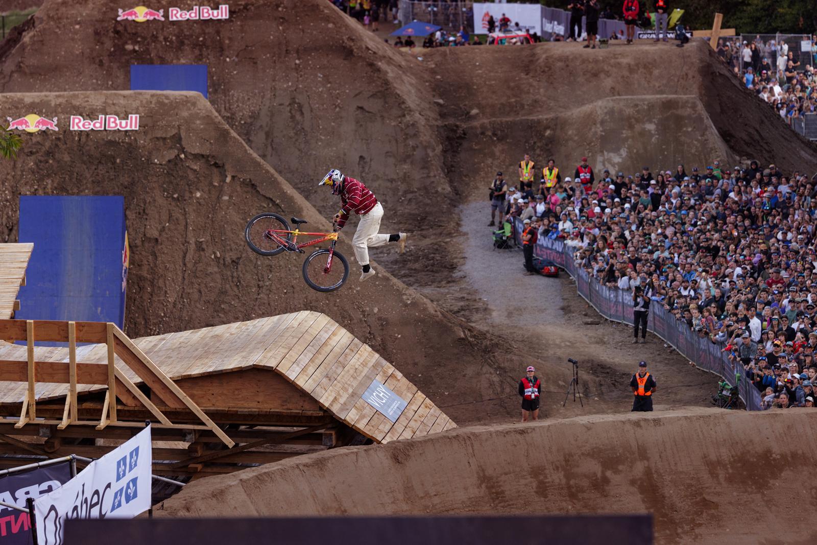 Dawid Godziek w akcji