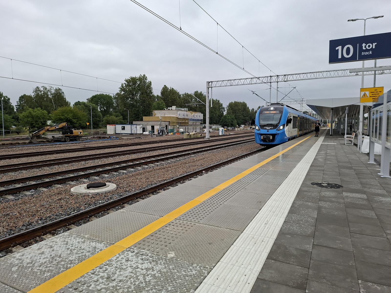 Dworze Ligota Katowice pociag 9