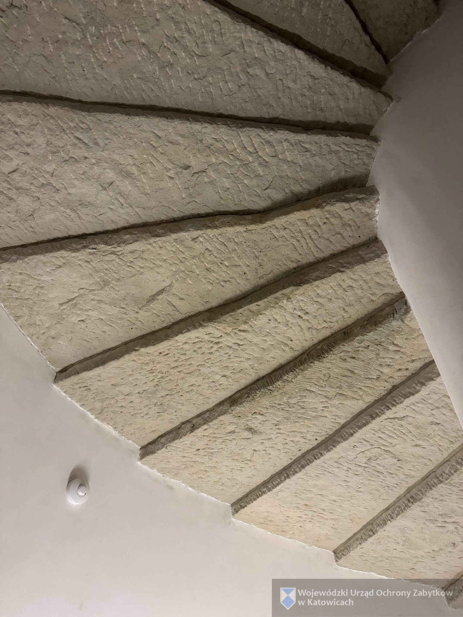 Konserwacja kamiennych schodów