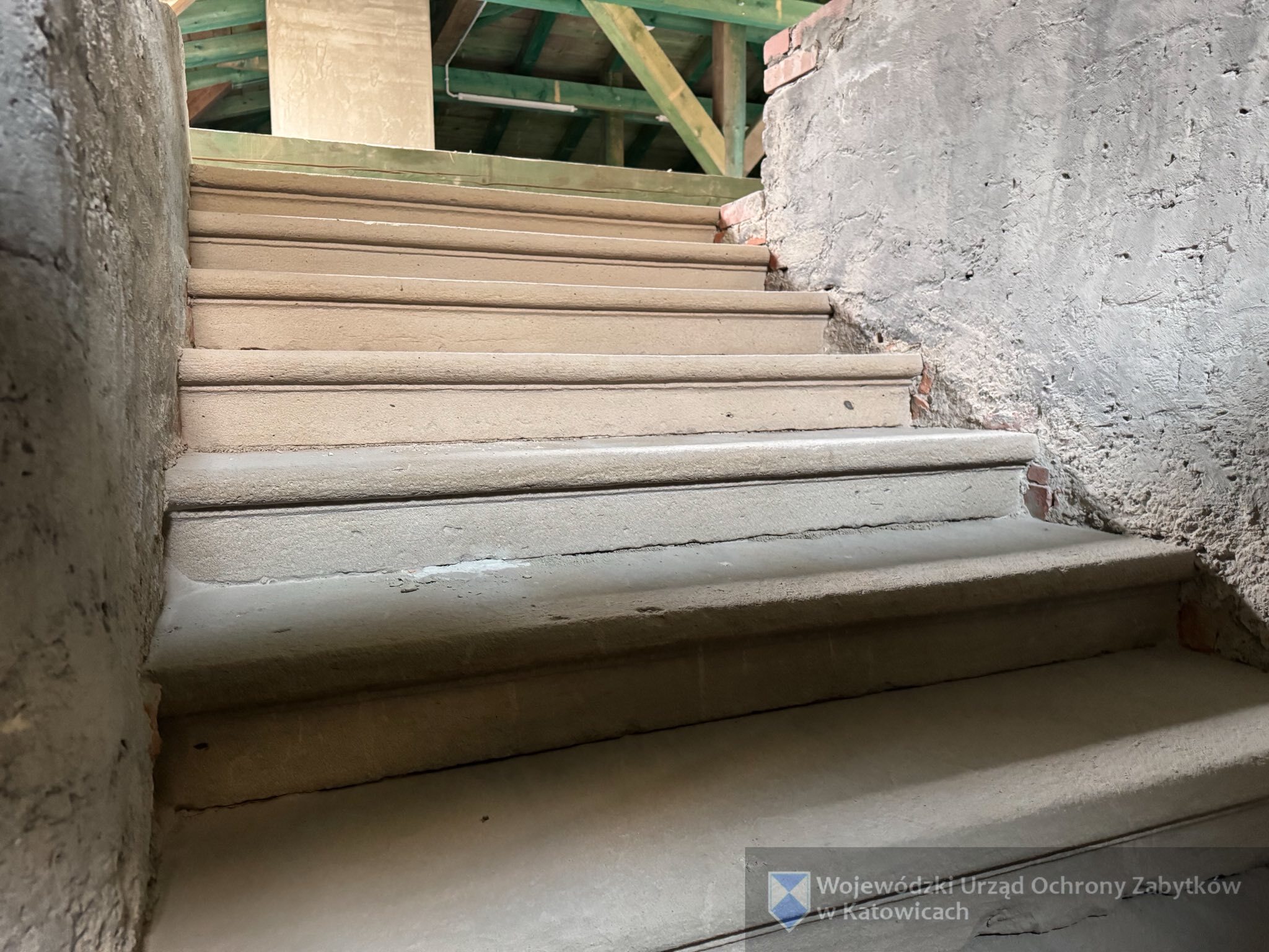 Konserwacja kamiennych schodów