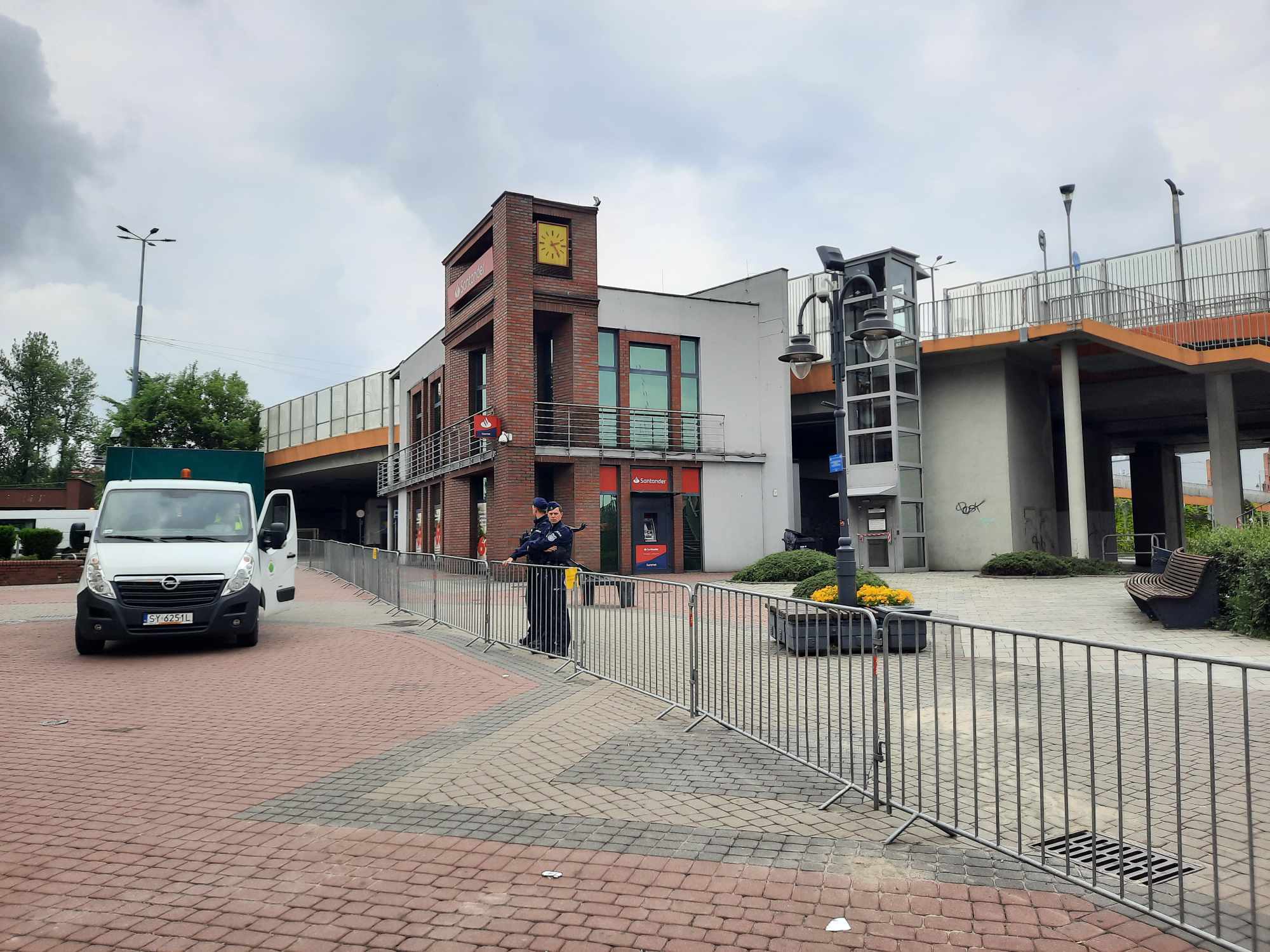 Estakada Chorzów, 3 czerwca