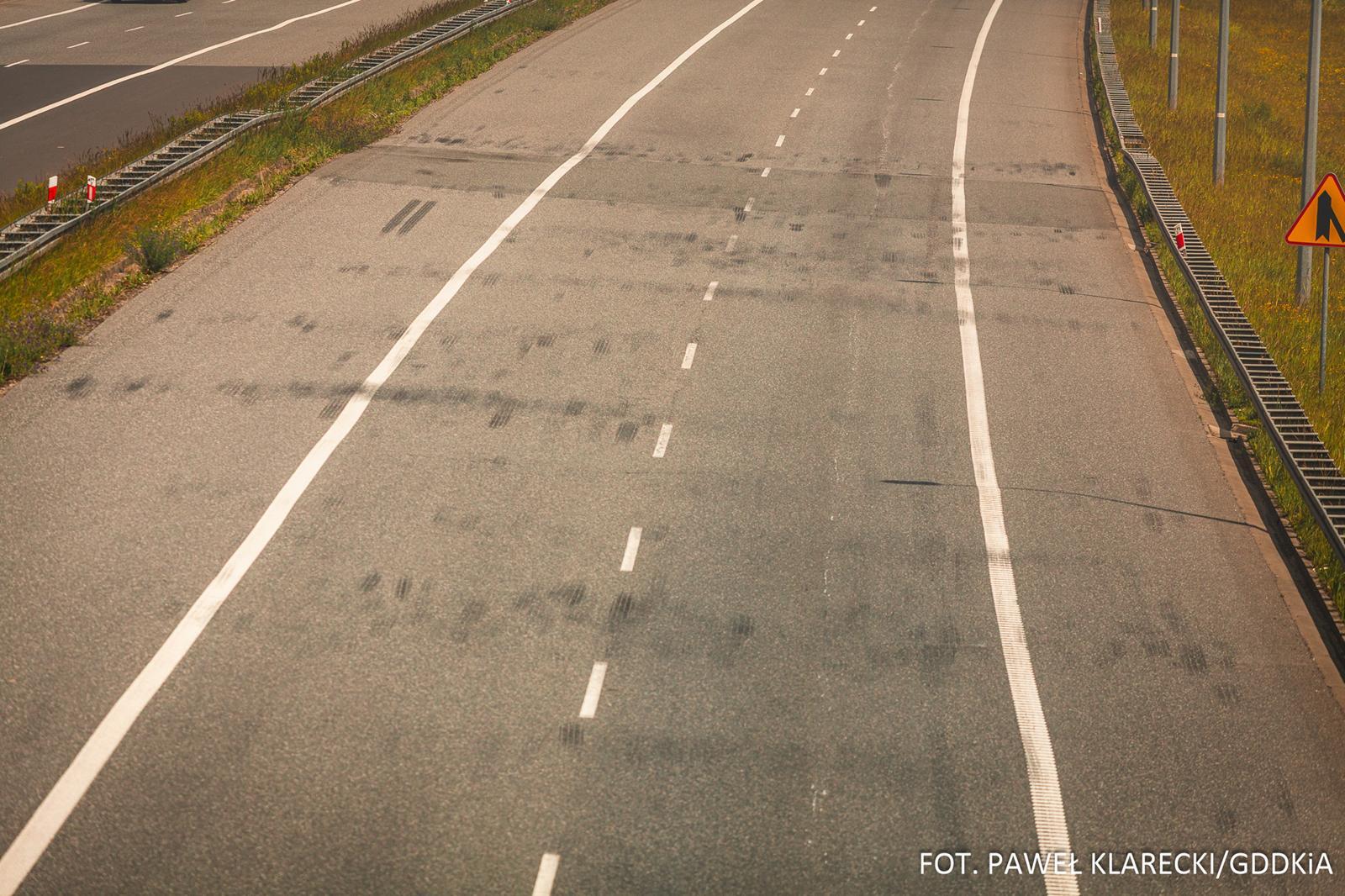 "Fale Dunaju" na autostradzie A1 Piekary Śl-Pyrzowice