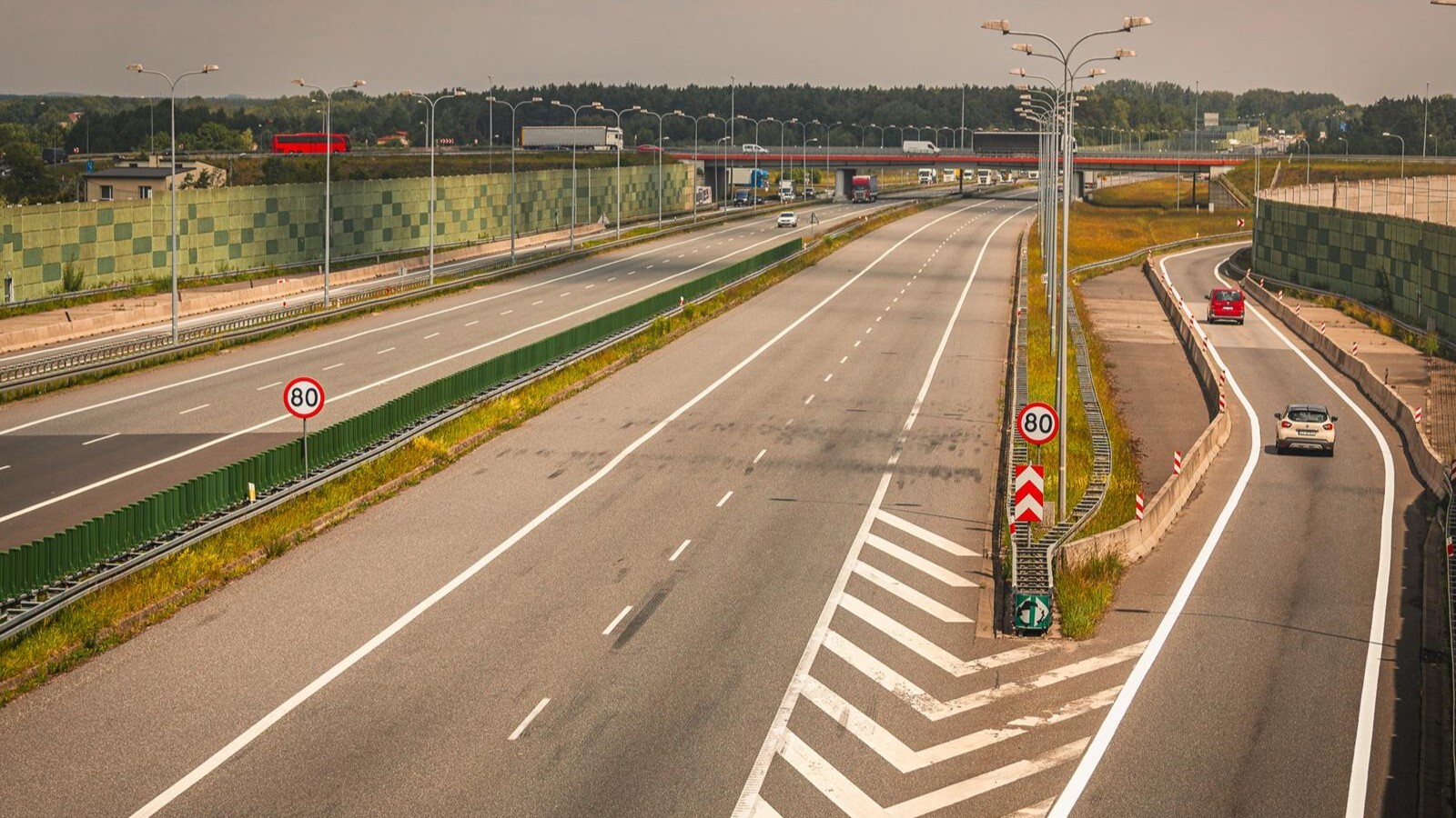 "Fale Dunaju" na autostradzie A1 będą usunięte. Jest wykonawca pierwszego etapu i przetarg na kolejny