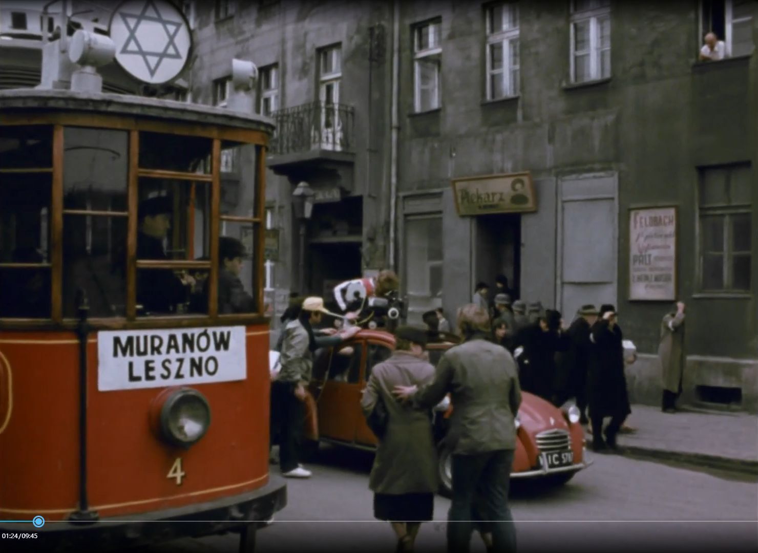 Kręcenie filmu „Mur” („The Wall”, 1982) na ulicach Sosnowca-Konstantynowa (ulica Wincentego Pstrowskiego, obecnie Stanisława Staszica). Rok 1980