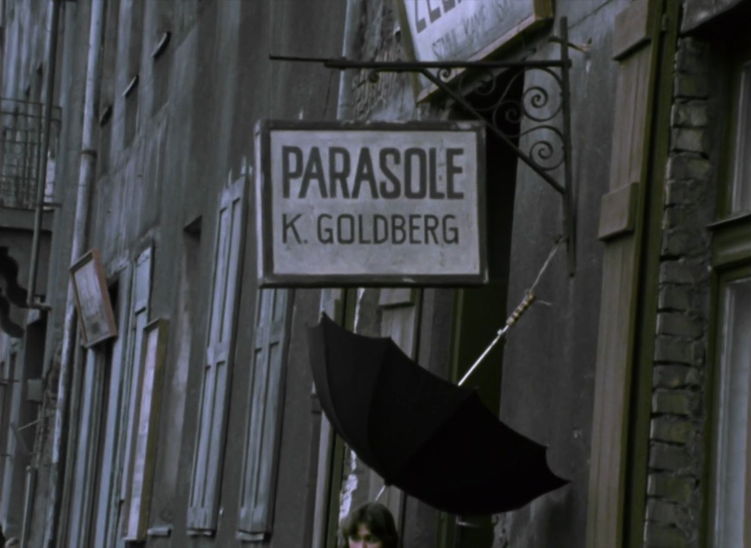 Kręcenie filmu „Mur” („The Wall”, 1982) na ulicach Sosnowca-Konstantynowa (ulica Wincentego Pstrowskiego, obecnie Stanisława Staszica). Rok 1980