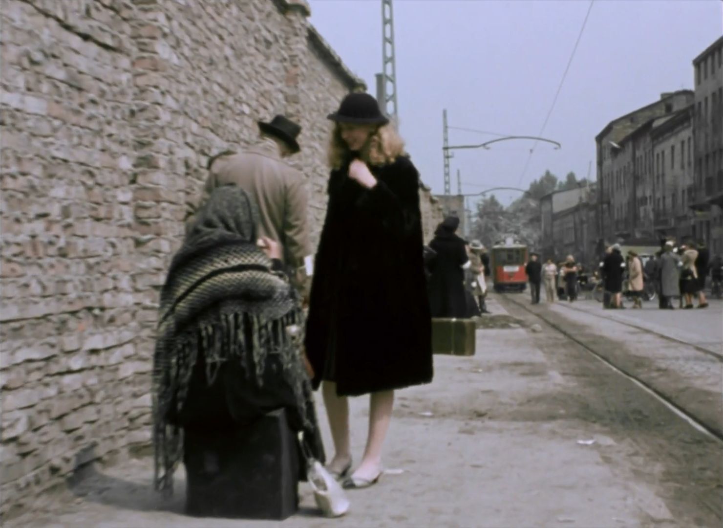 Kręcenie filmu „Mur” („The Wall”, 1982) na ulicach Sosnowca-Konstantynowa (ulica Wincentego Pstrowskiego, obecnie Stanisława Staszica). Rok 1980