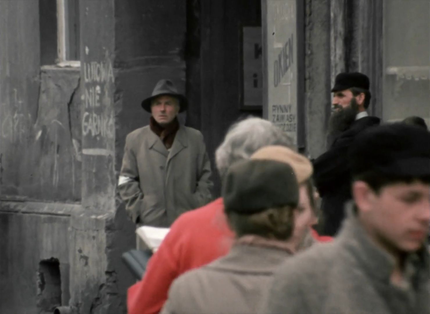 Kręcenie filmu „Mur” („The Wall”, 1982) na ulicach Sosnowca-Konstantynowa (ulica Wincentego Pstrowskiego, obecnie Stanisława Staszica). Rok 1980